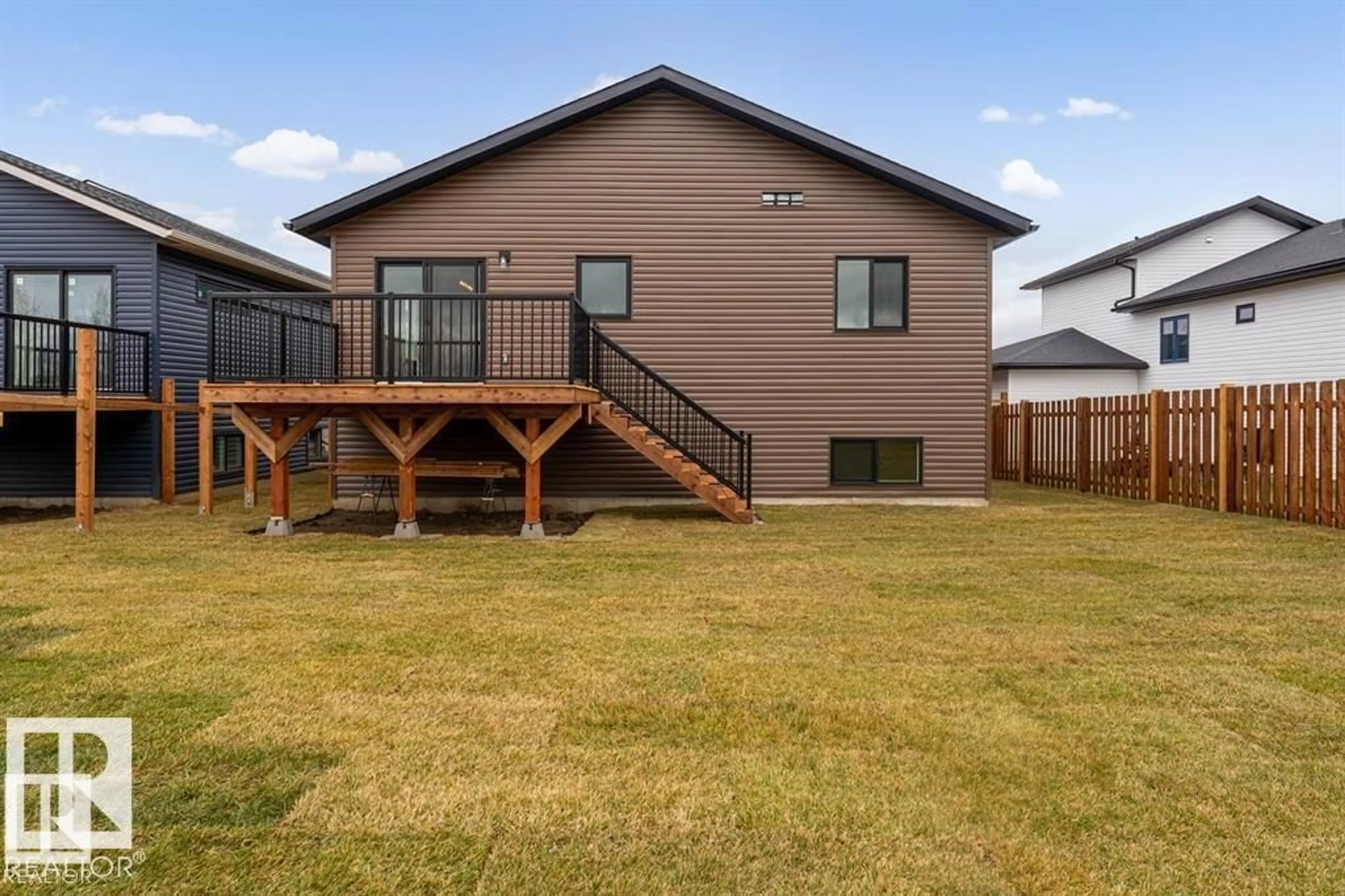 Home with vinyl exterior material, mountain view for 303 FUNDY WY, Cold Lake Alberta T9M0M4