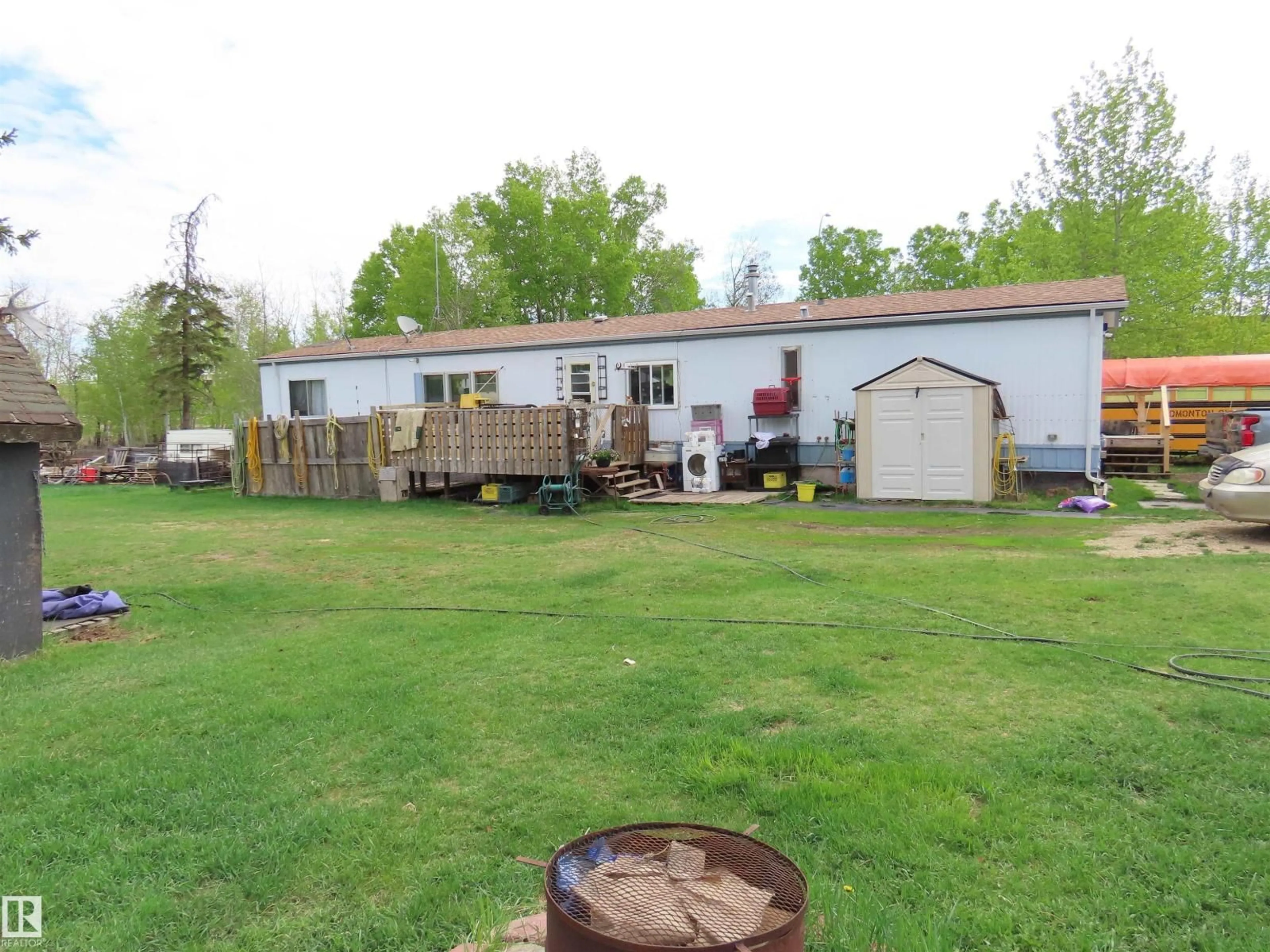 A pic from outside/outdoor area/front of a property/back of a property/a pic from drone, unknown for 2304 TWP ROAD 545, Rural Lac Ste. Anne County Alberta T0E1N0
