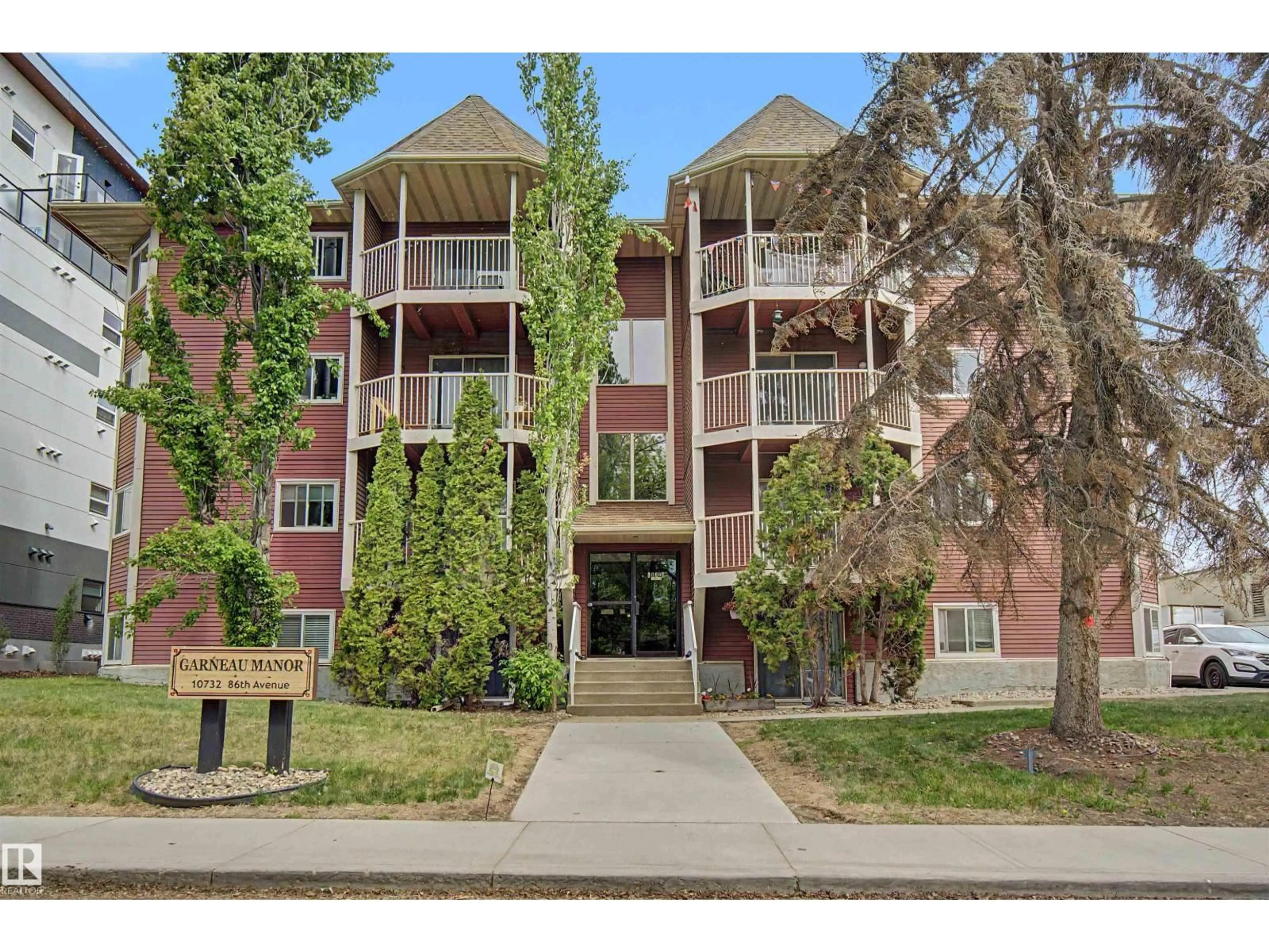 Unknown for #302 - 10732 86 AV, Edmonton Alberta T6E2M9