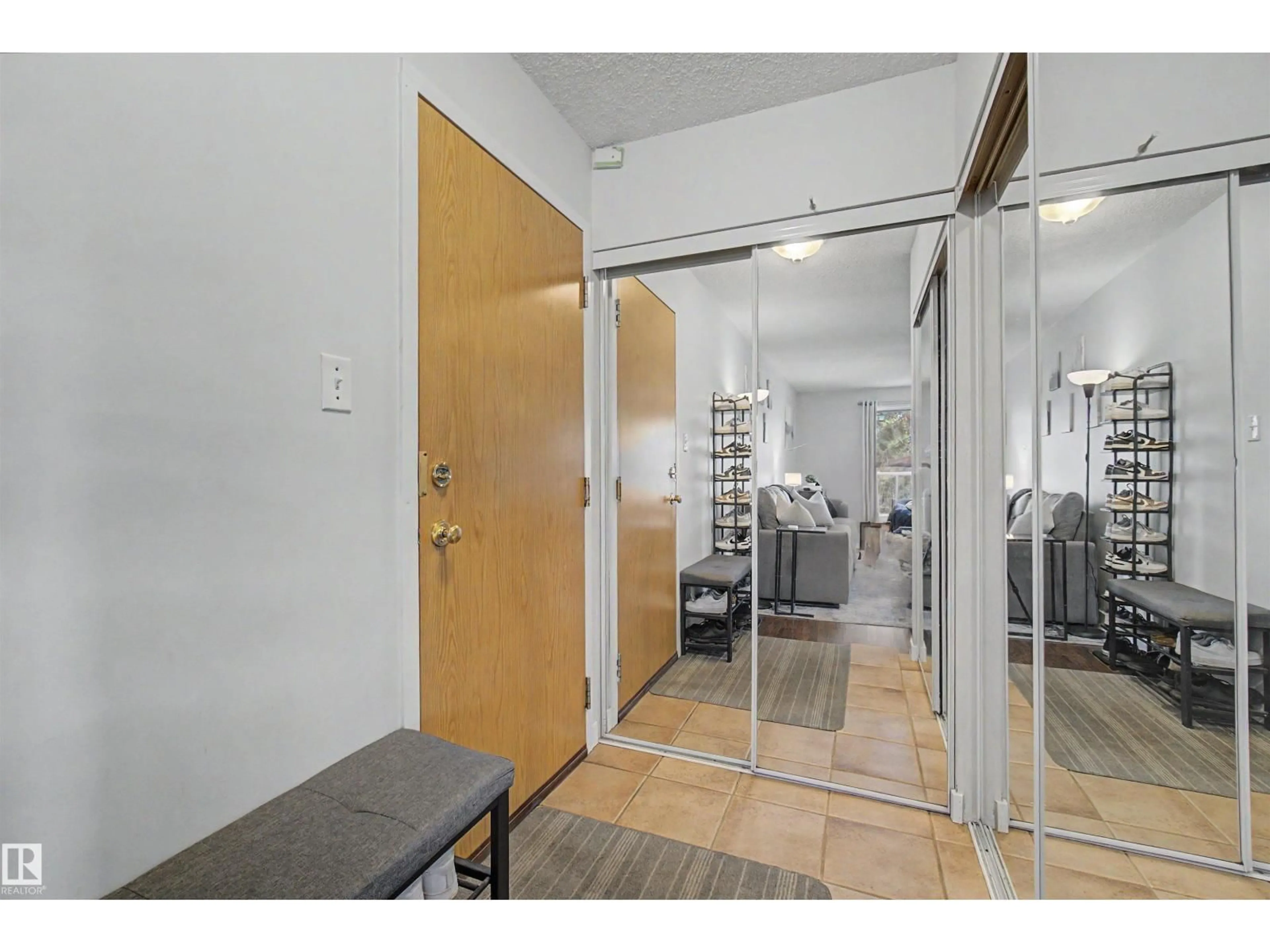 Indoor foyer for #302 - 10732 86 AV, Edmonton Alberta T6E2M9