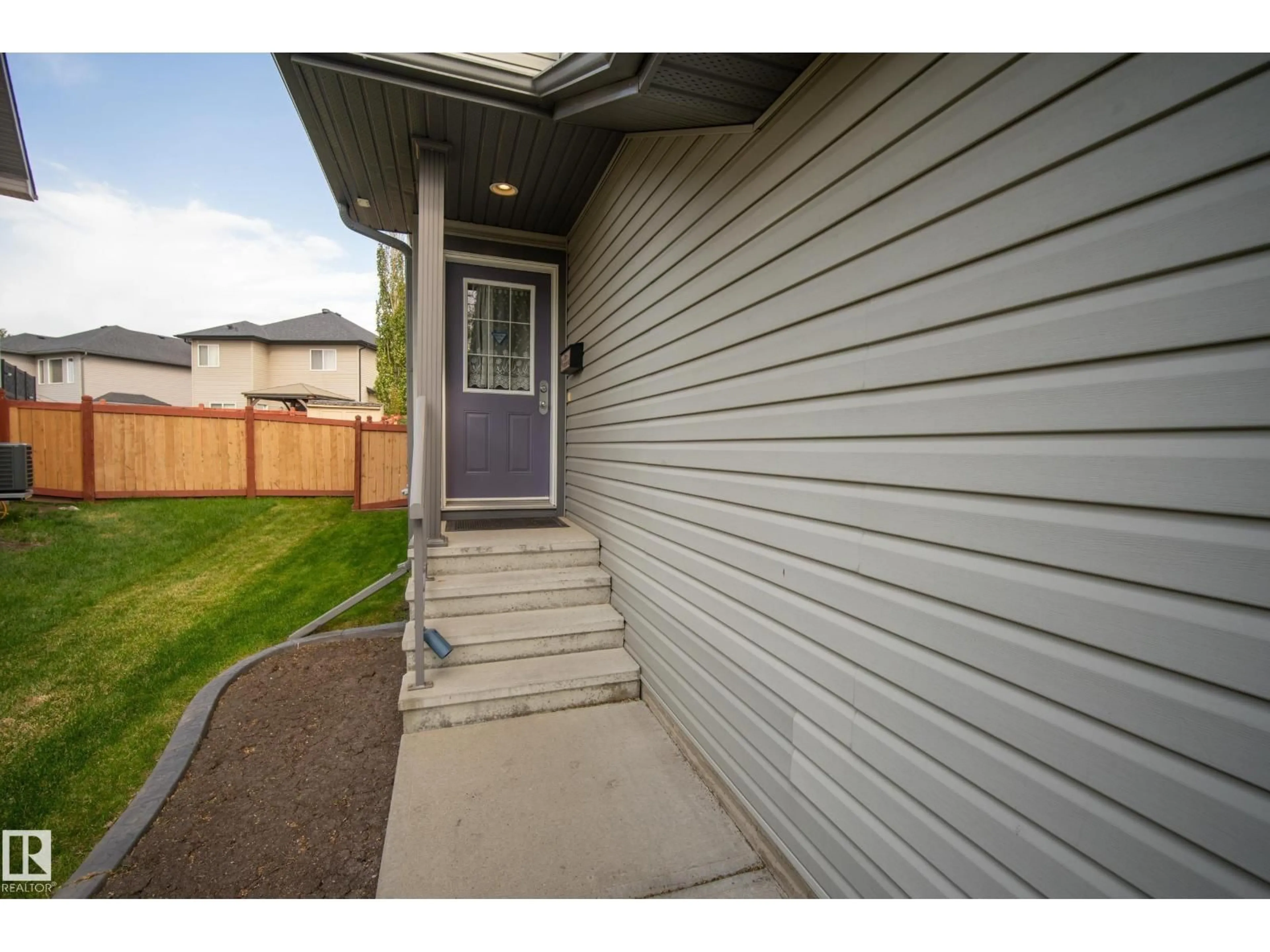 Unknown for 115 RUE MONIQUE, Beaumont Alberta T4X0G3