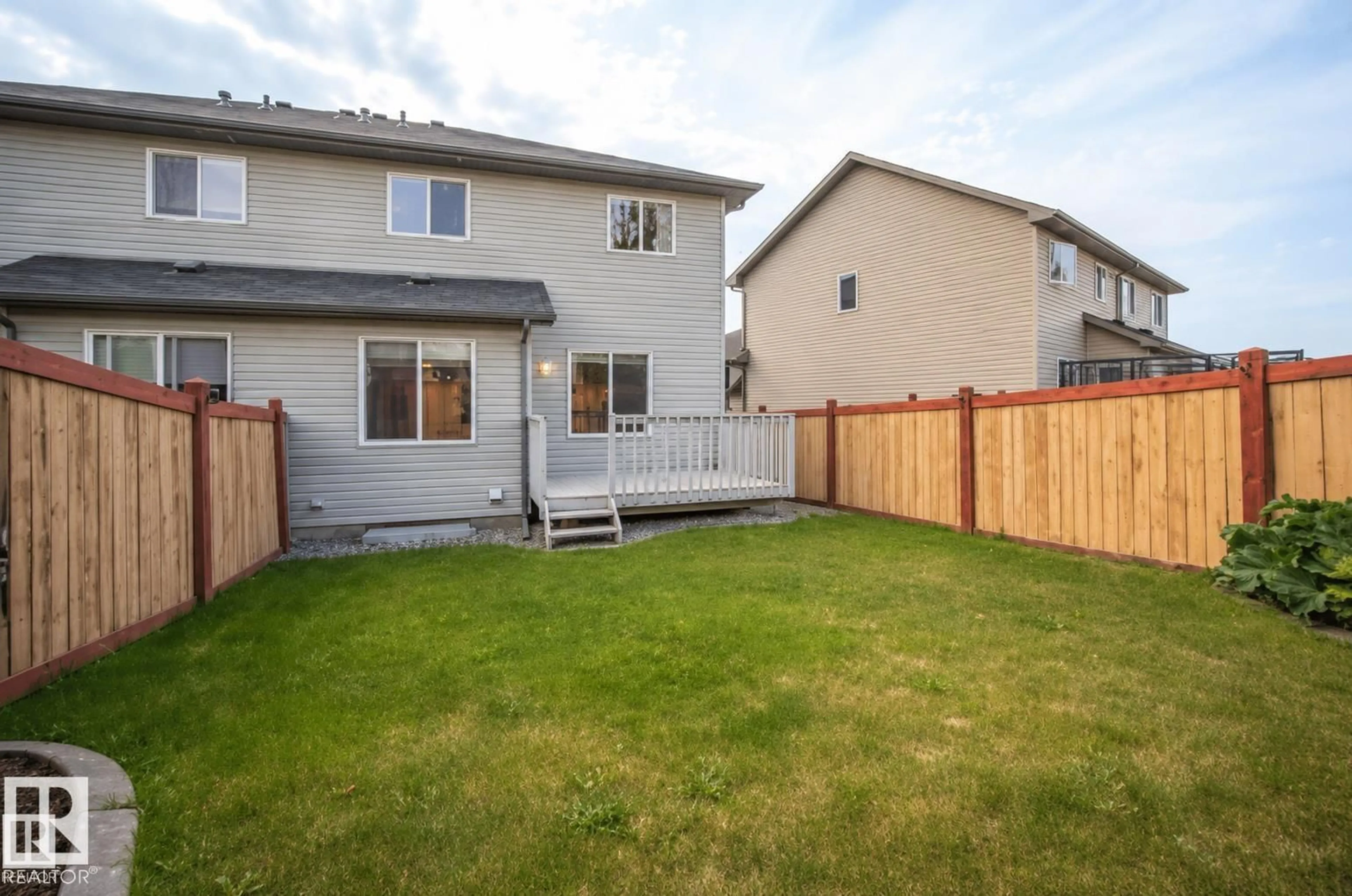 Patio, street for 115 RUE MONIQUE, Beaumont Alberta T4X0G3