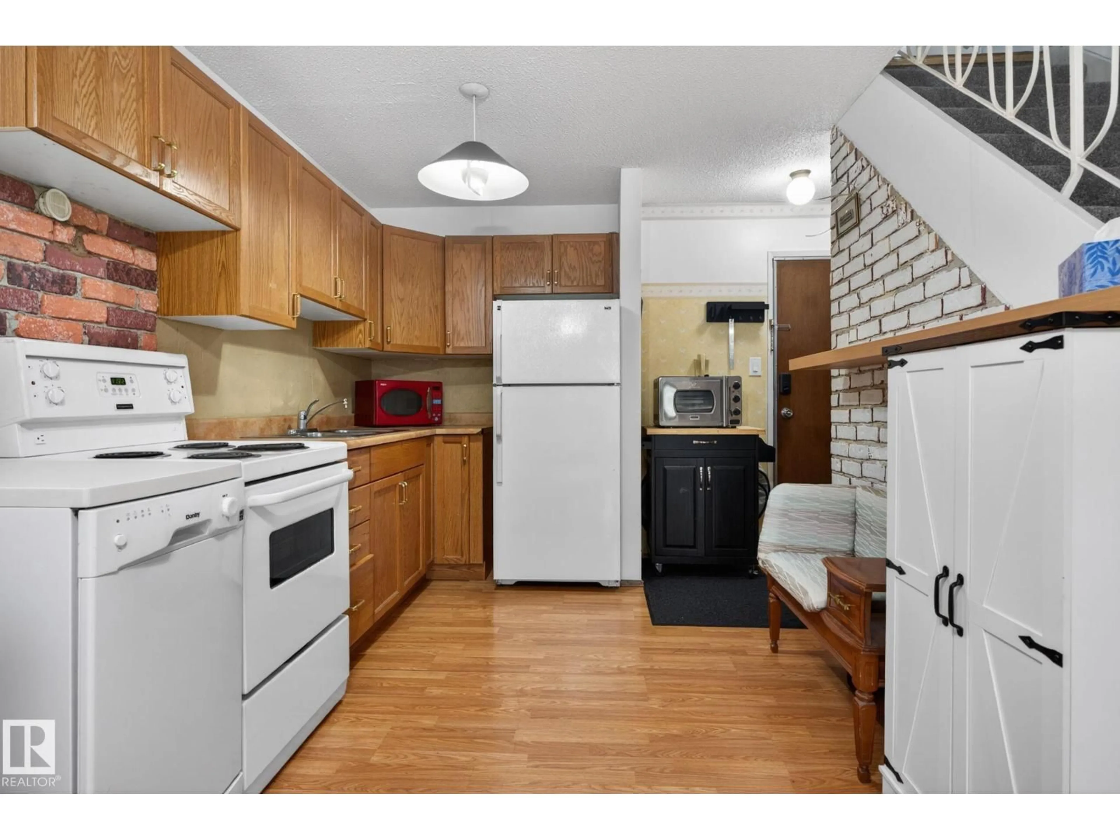 Standard kitchen, unknown for #204 - 12404 114 AV NW, Edmonton Alberta T5M3M5