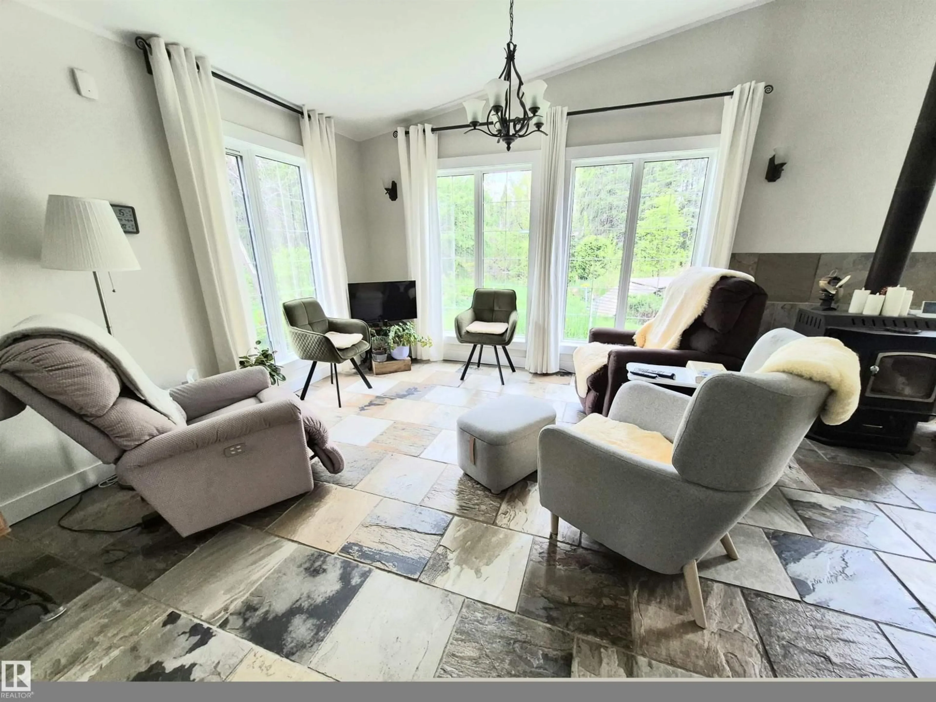Living room with furniture, unknown for 53018 RGE RD 95, Rural Yellowhead Alberta T0E2M0