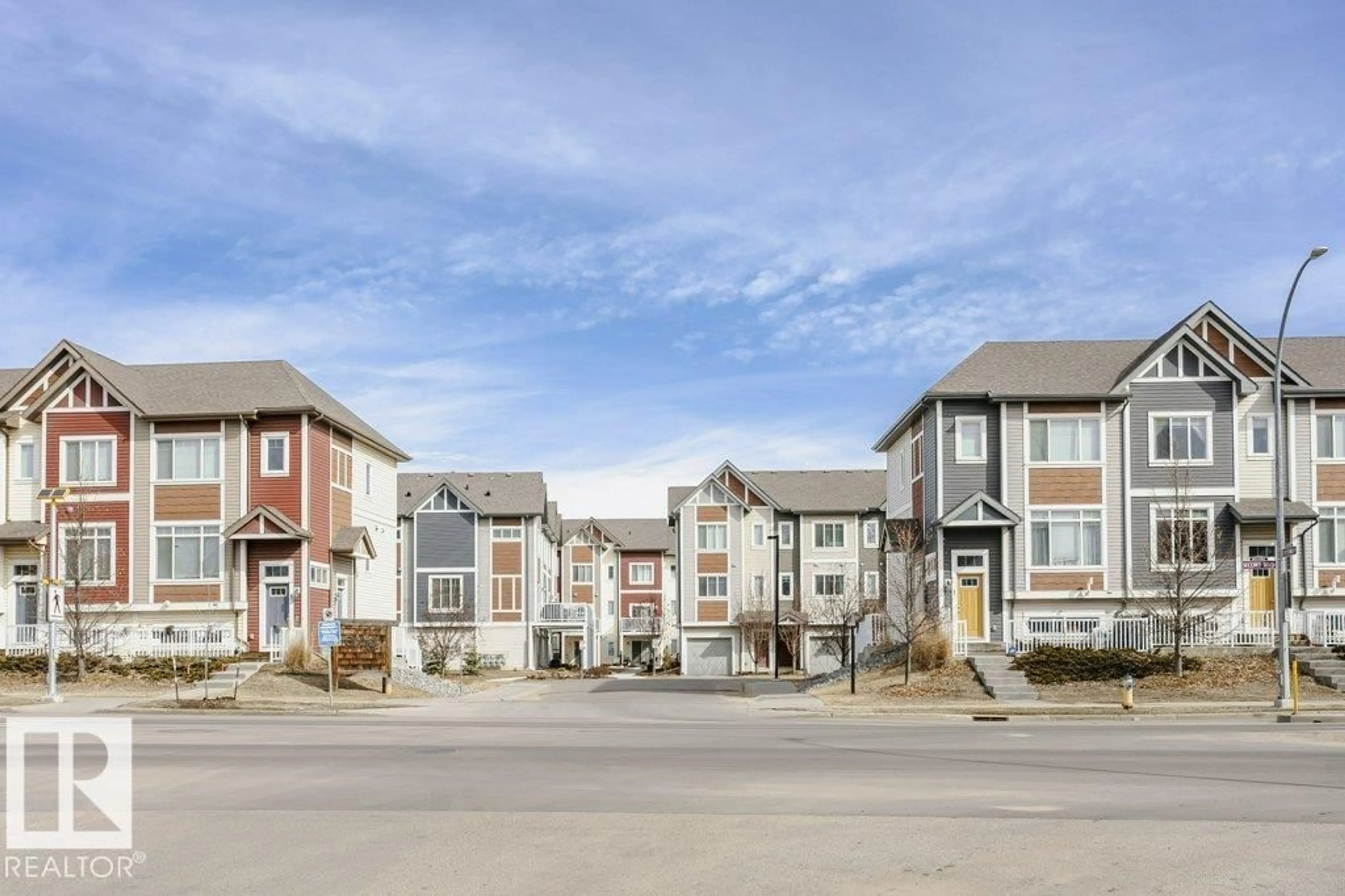 A pic from outside/outdoor area/front of a property/back of a property/a pic from drone, street for 320 SECORD BV, Edmonton Alberta T5T7E8