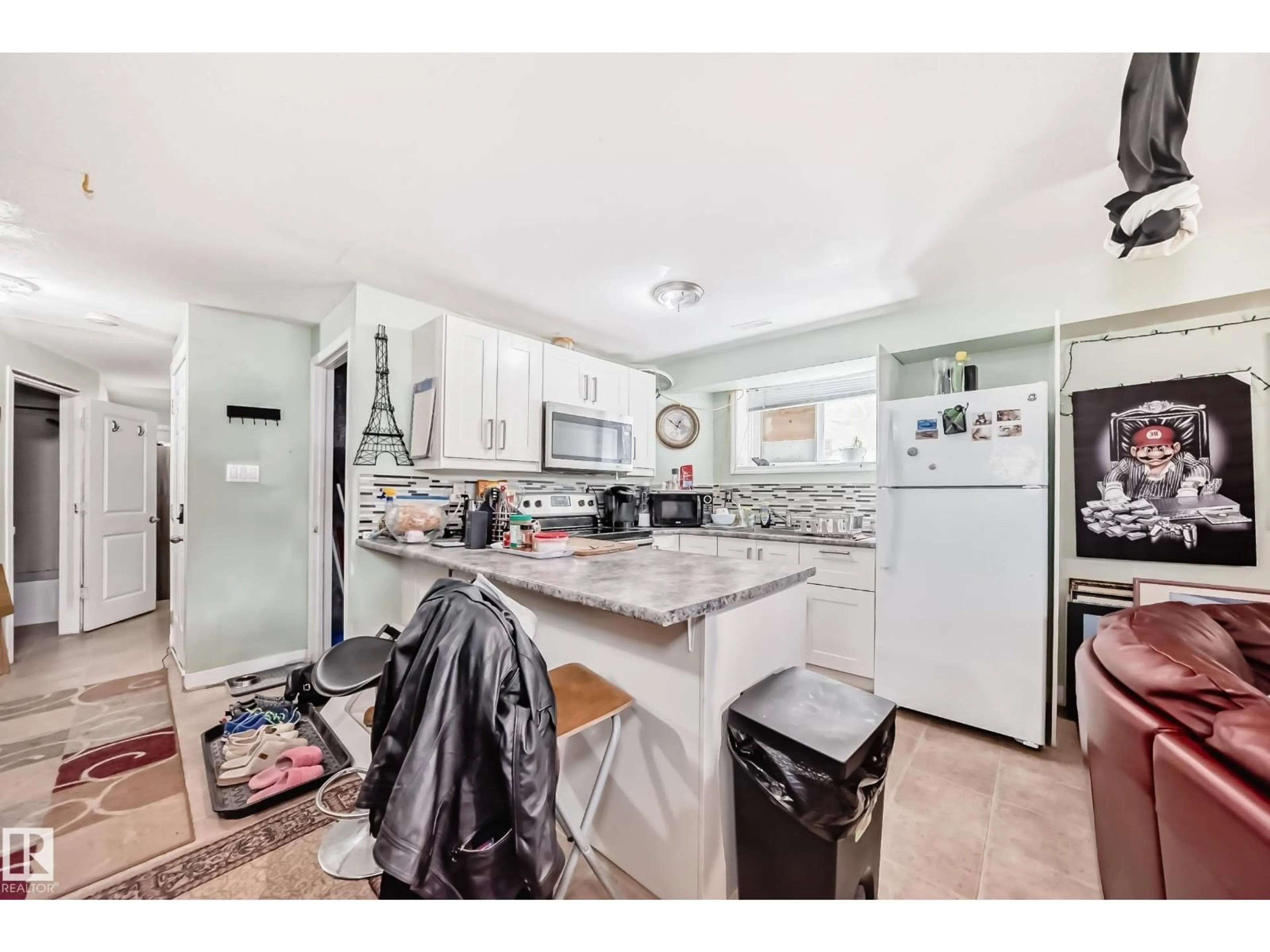 Open concept kitchen, ceramic/tile floor for NW - 10017 153 ST, Edmonton Alberta T5P3B2