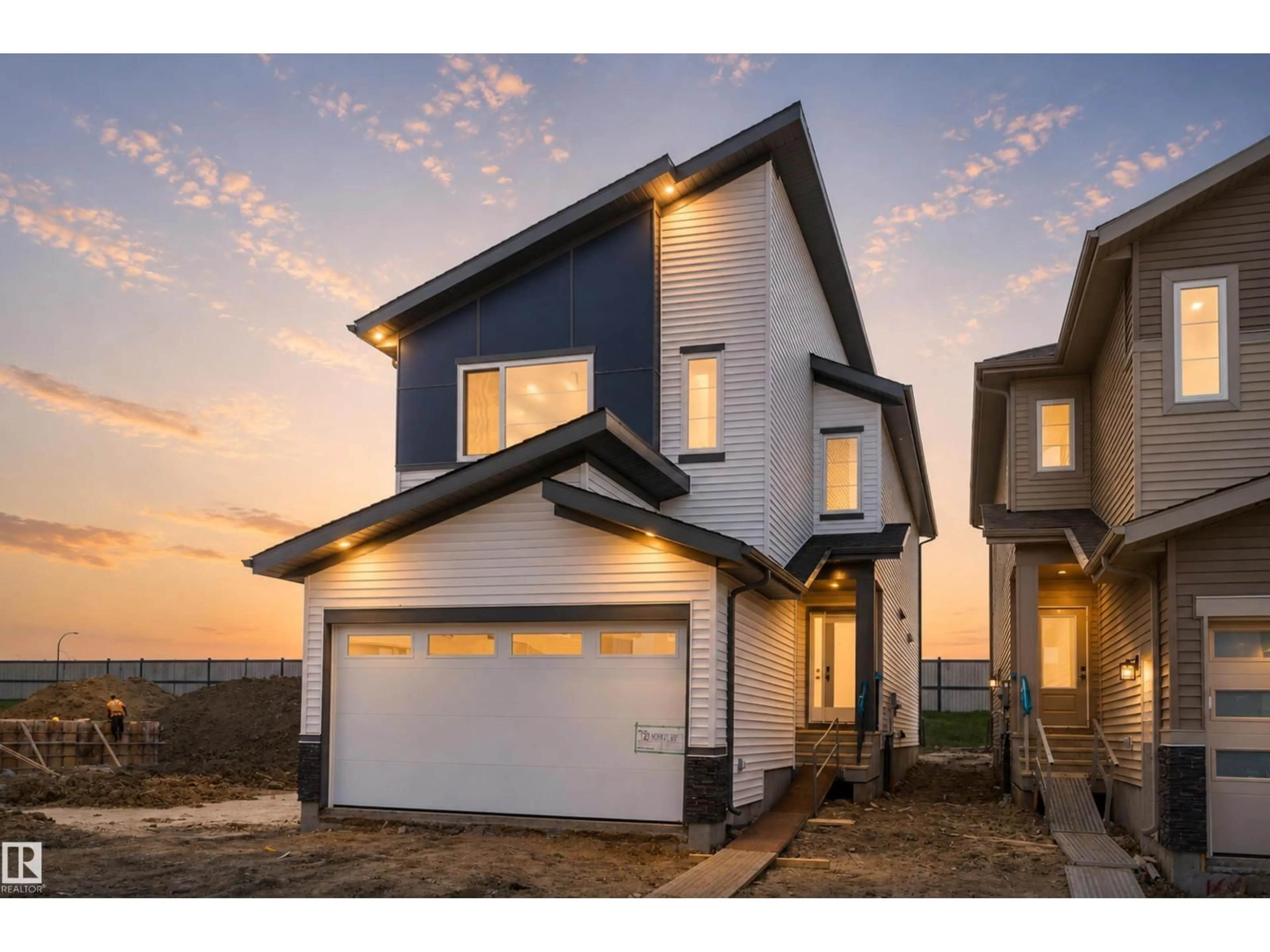 Home with vinyl exterior material, street for 170 MUNN WY, Leduc Alberta T9E1X9