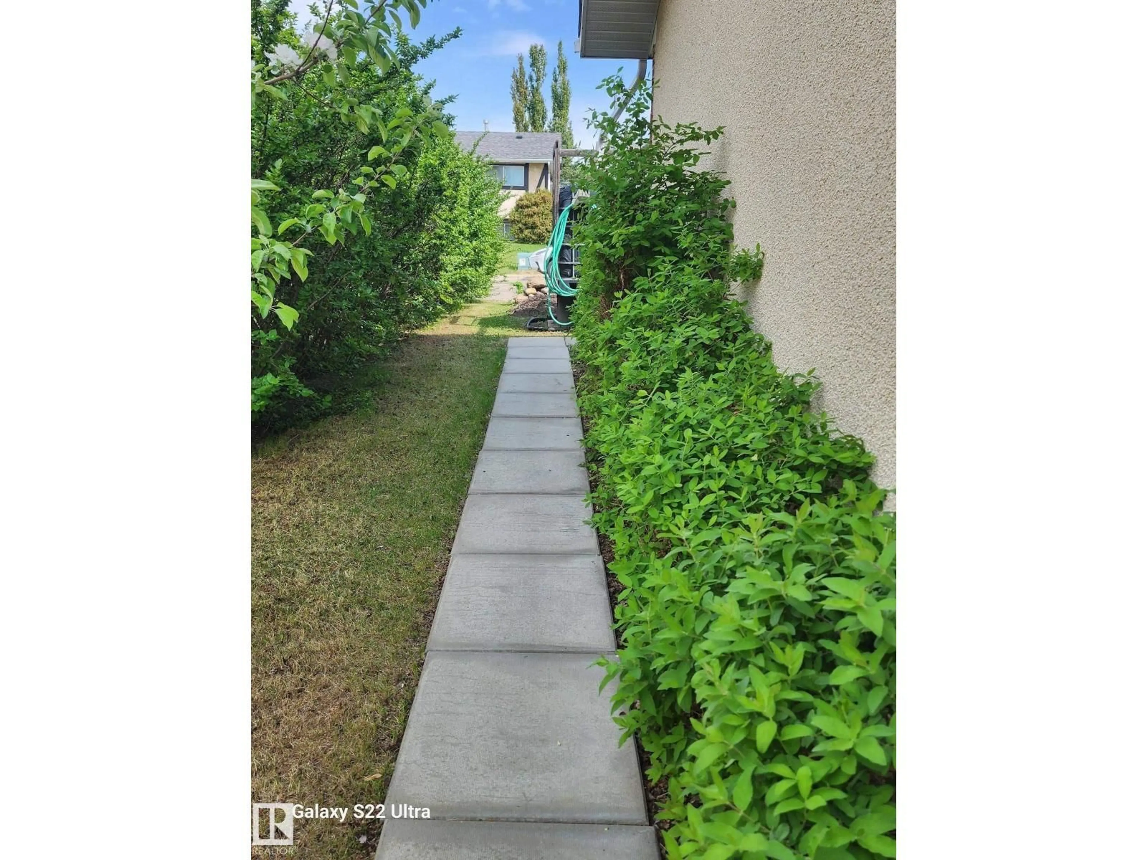 Patio, street for 4419 43 AV, Leduc Alberta T9E4R3