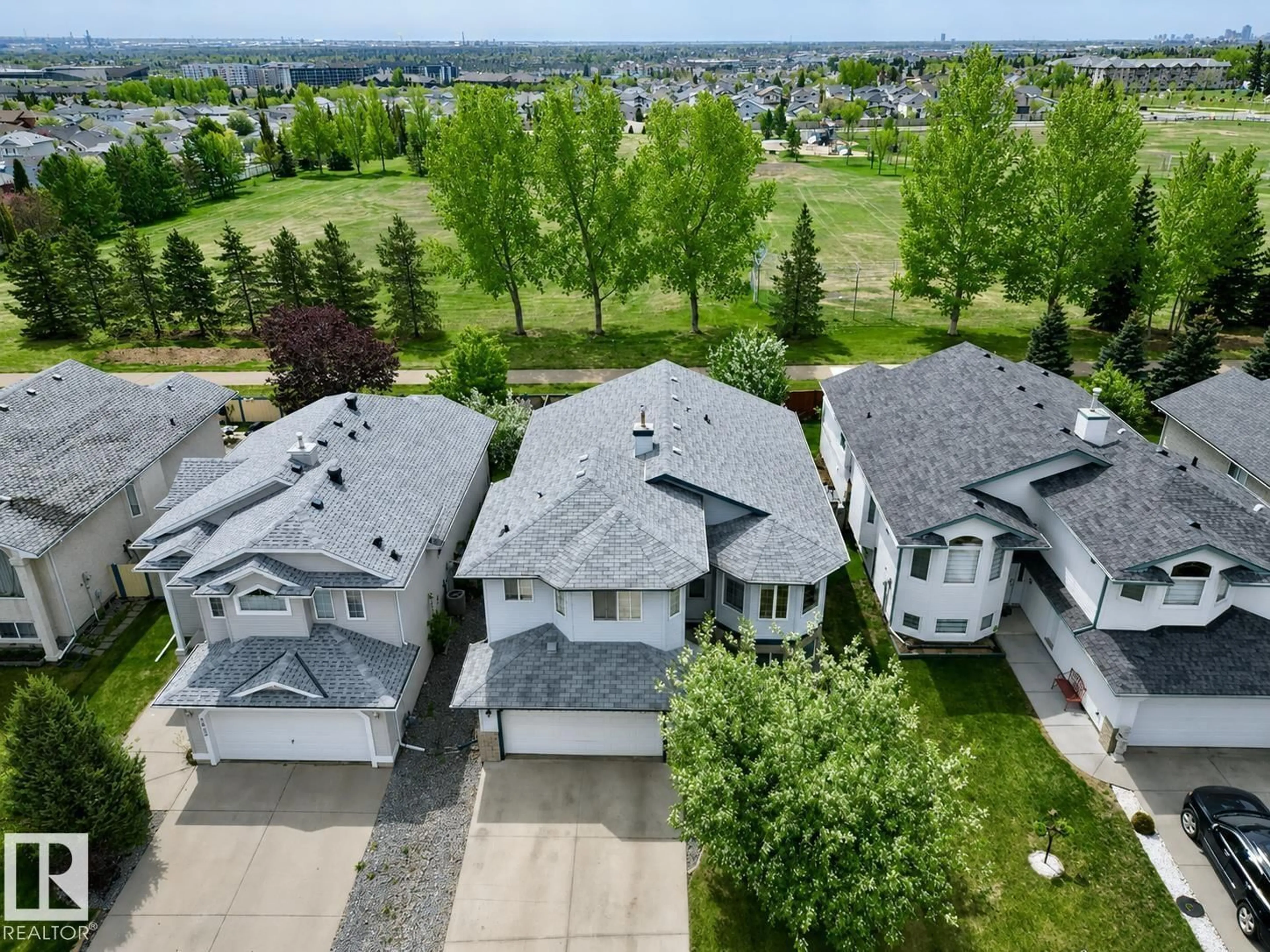 A pic from outside/outdoor area/front of a property/back of a property/a pic from drone, unknown for 4847 152 AV, Edmonton Alberta T5Y3C1