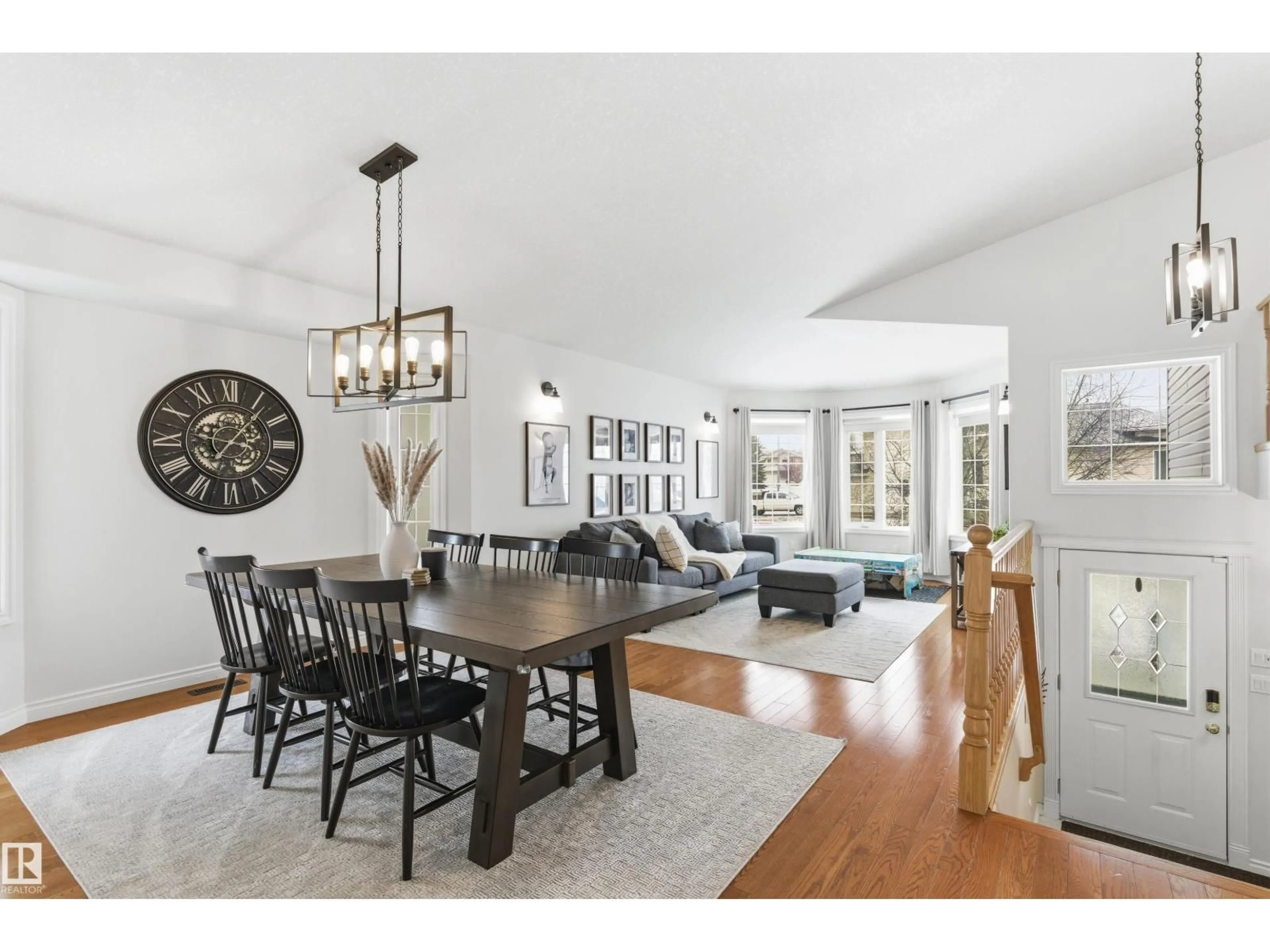 Dining room, wood/laminate floor for 4847 152 AV, Edmonton Alberta T5Y3C1