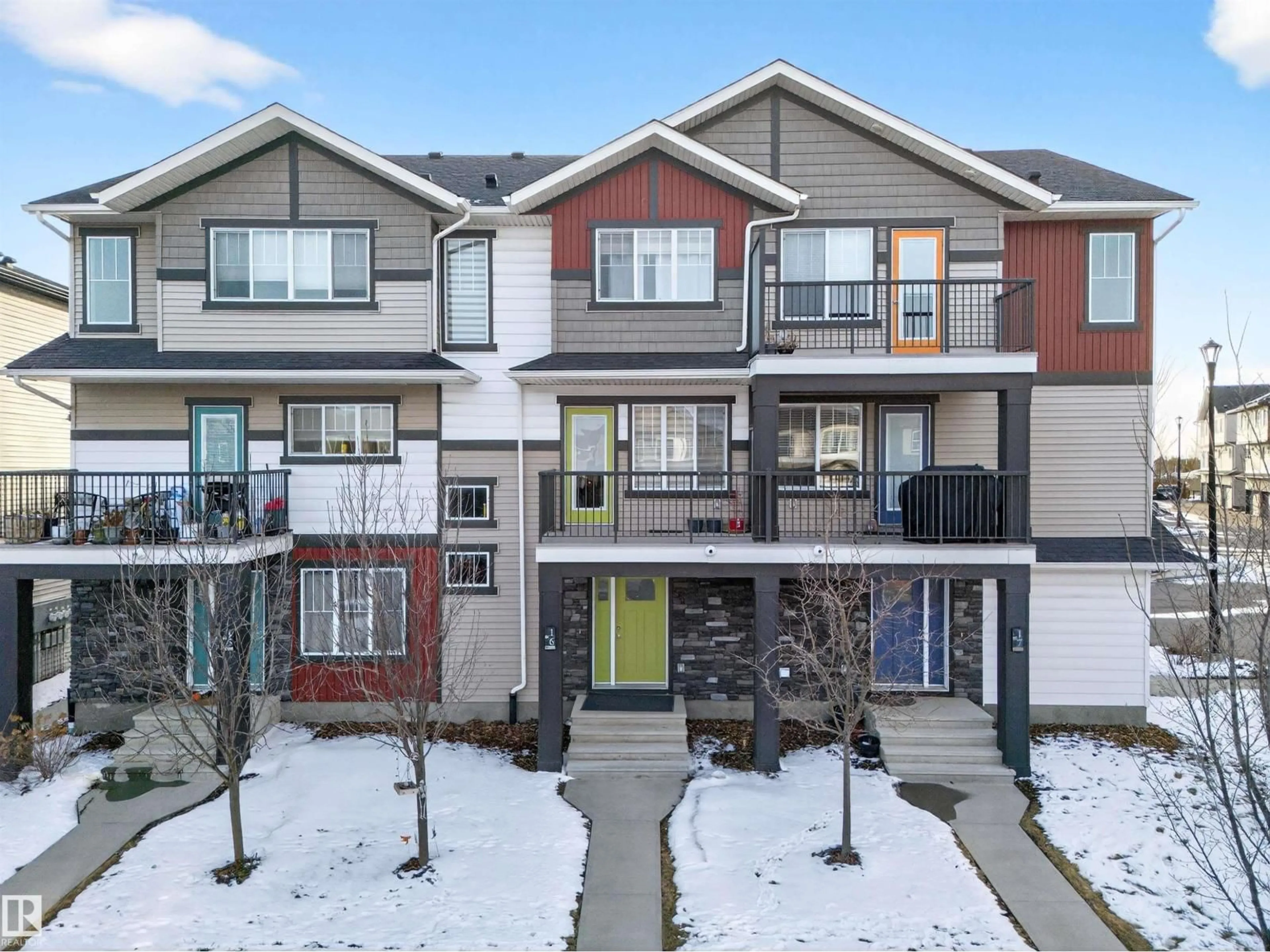 A pic from outside/outdoor area/front of a property/back of a property/a pic from drone, mountain view for 16 1530 TAMARACK BV, Edmonton Alberta T6T2E6
