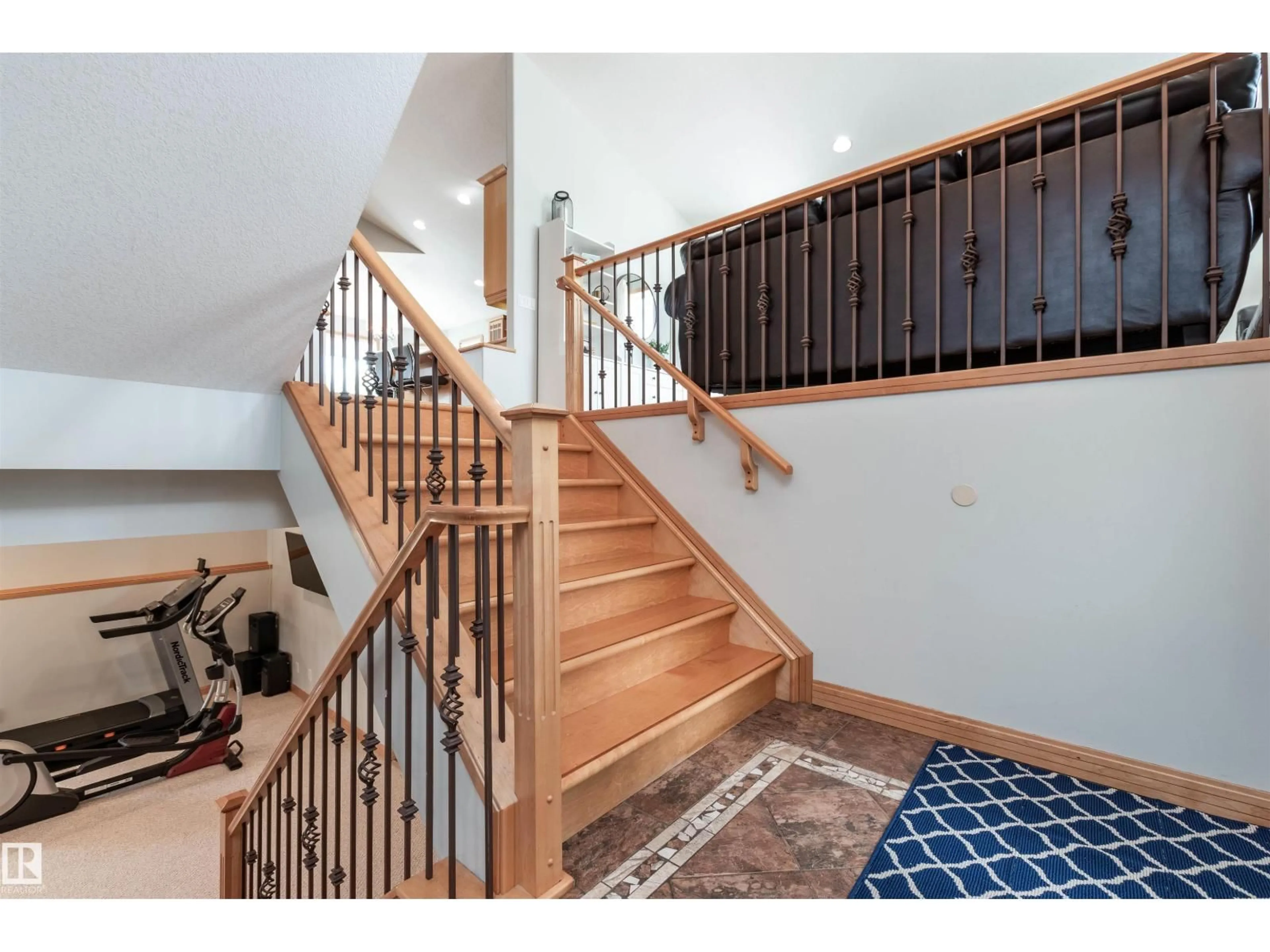 Unknown for NW - 7229 161B AV, Edmonton Alberta T5Z3T8
