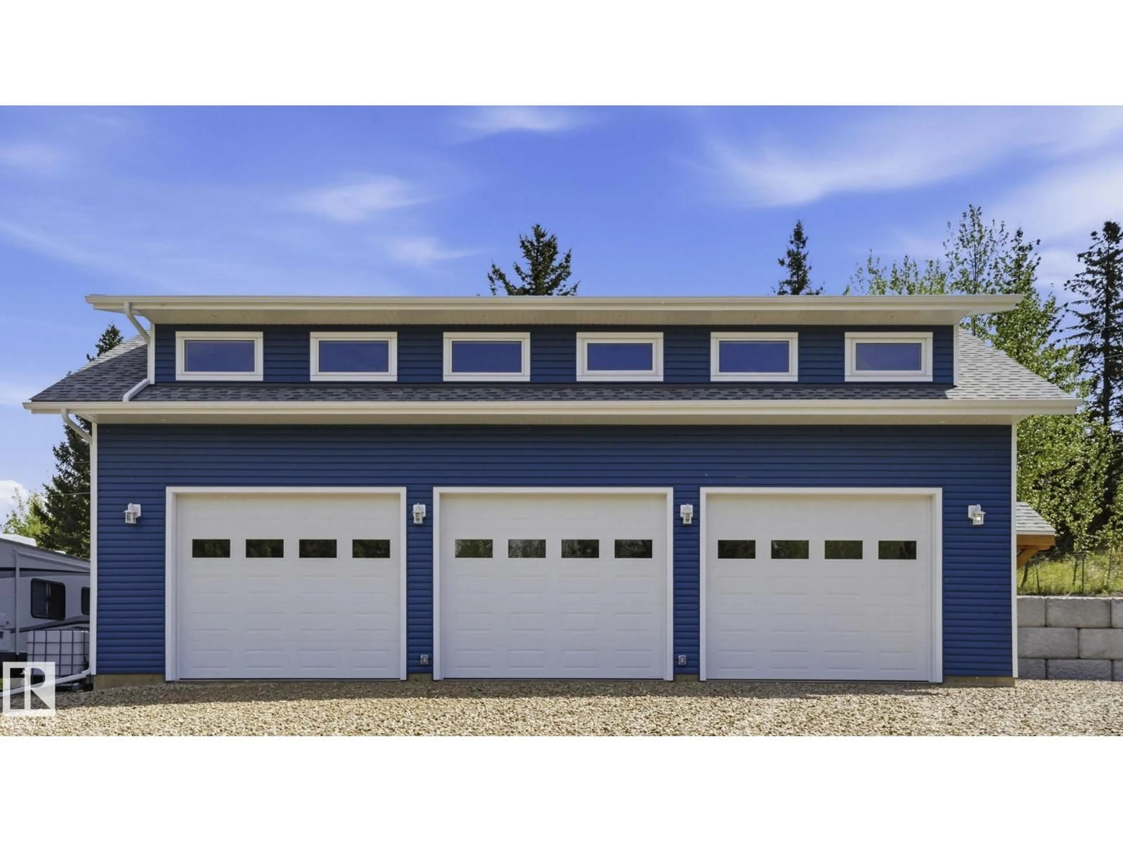 Indoor garage for 23 TWP ROAD 544 ROAD, Rural Sturgeon County Alberta T8R2B5