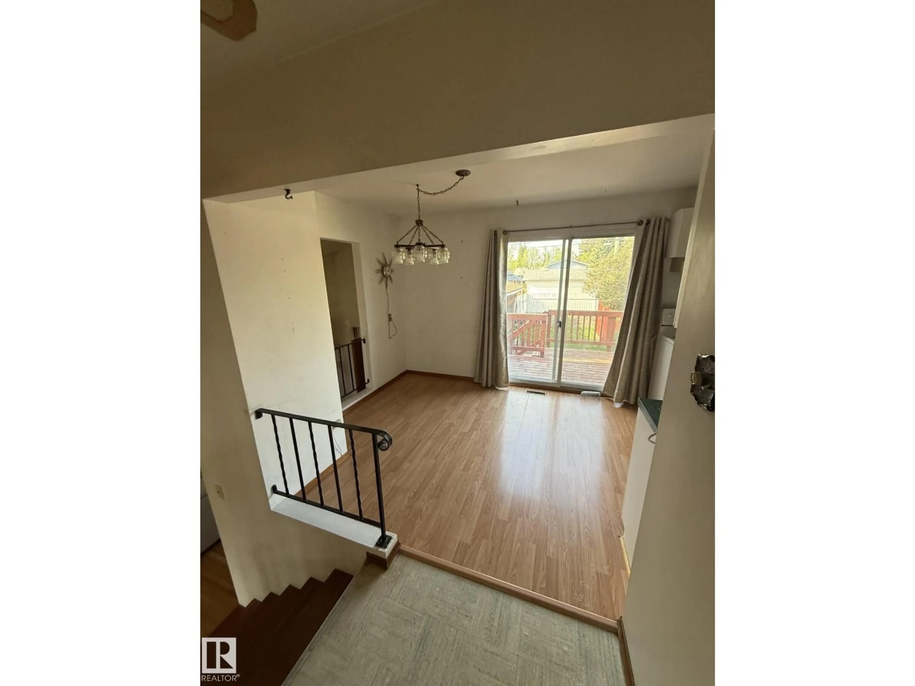 A pic of a room for 15321 109A AVE AVE, Edmonton Alberta T5P1C5