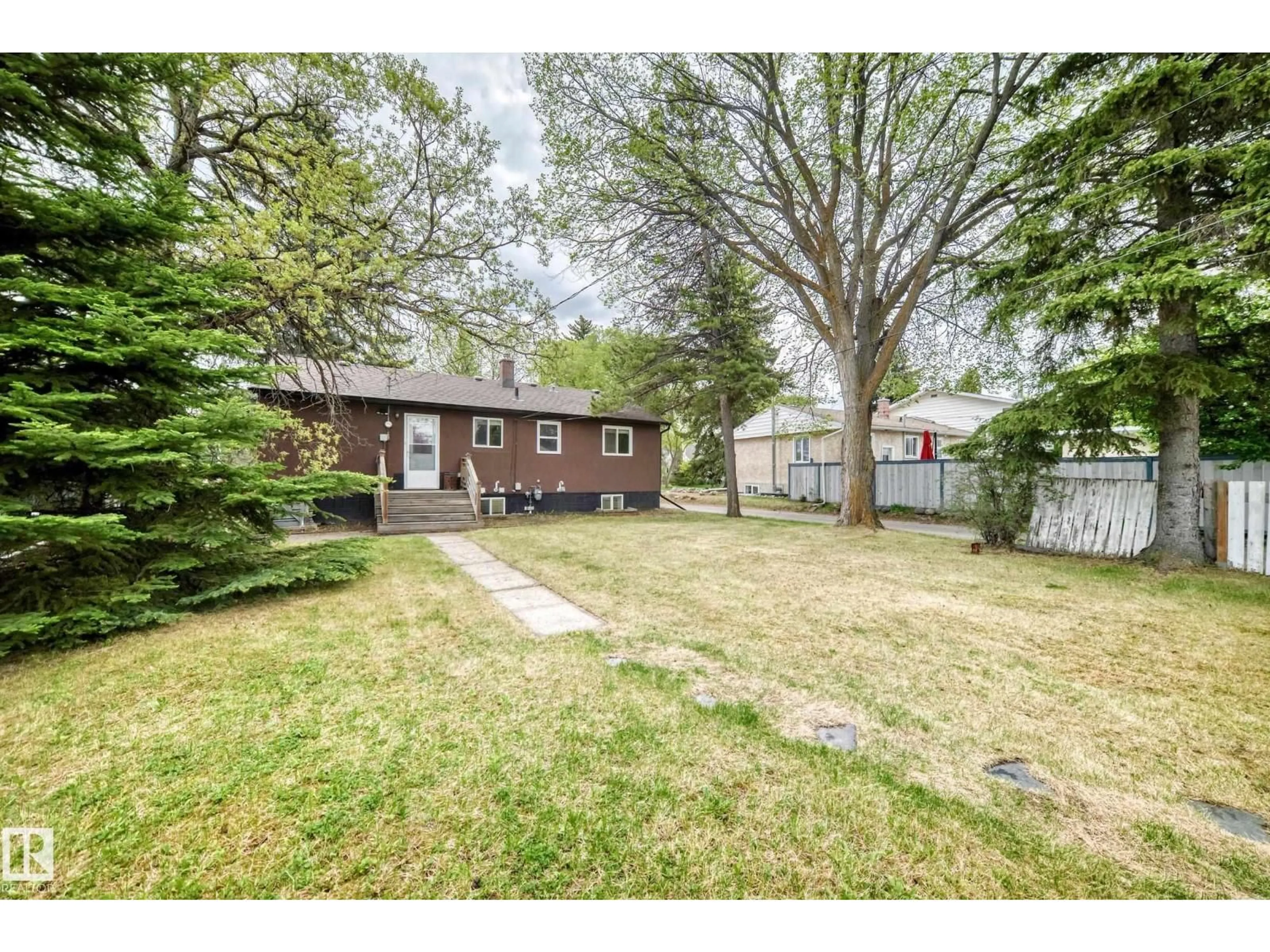 Unknown for 10714 135 ST NW, Edmonton Alberta T5M1J6