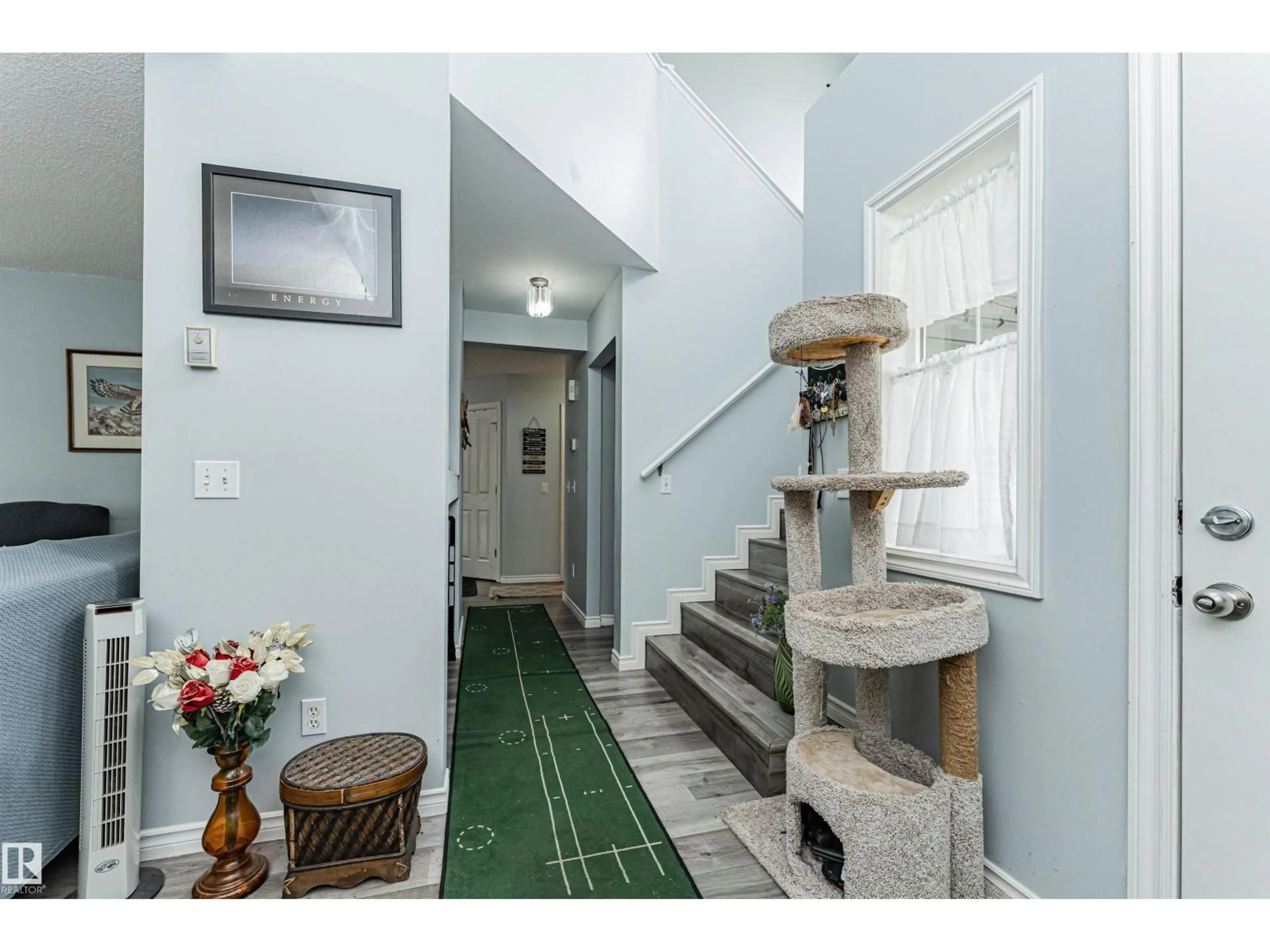 Indoor foyer for 9 LANGLEY CR, Spruce Grove Alberta T7X4A7