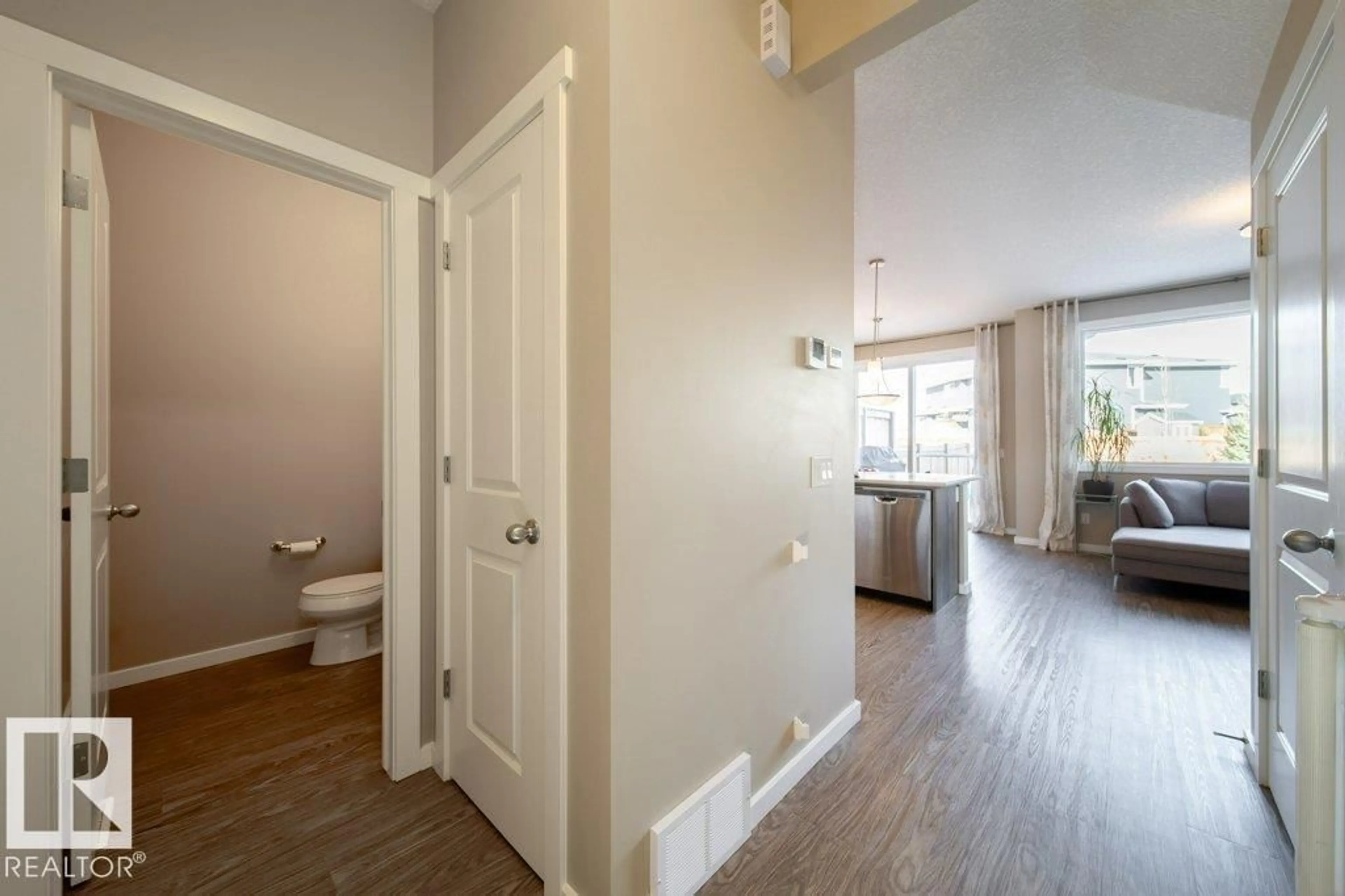 Indoor entryway for 12816 205 ST NW, Edmonton Alberta T5S0L8