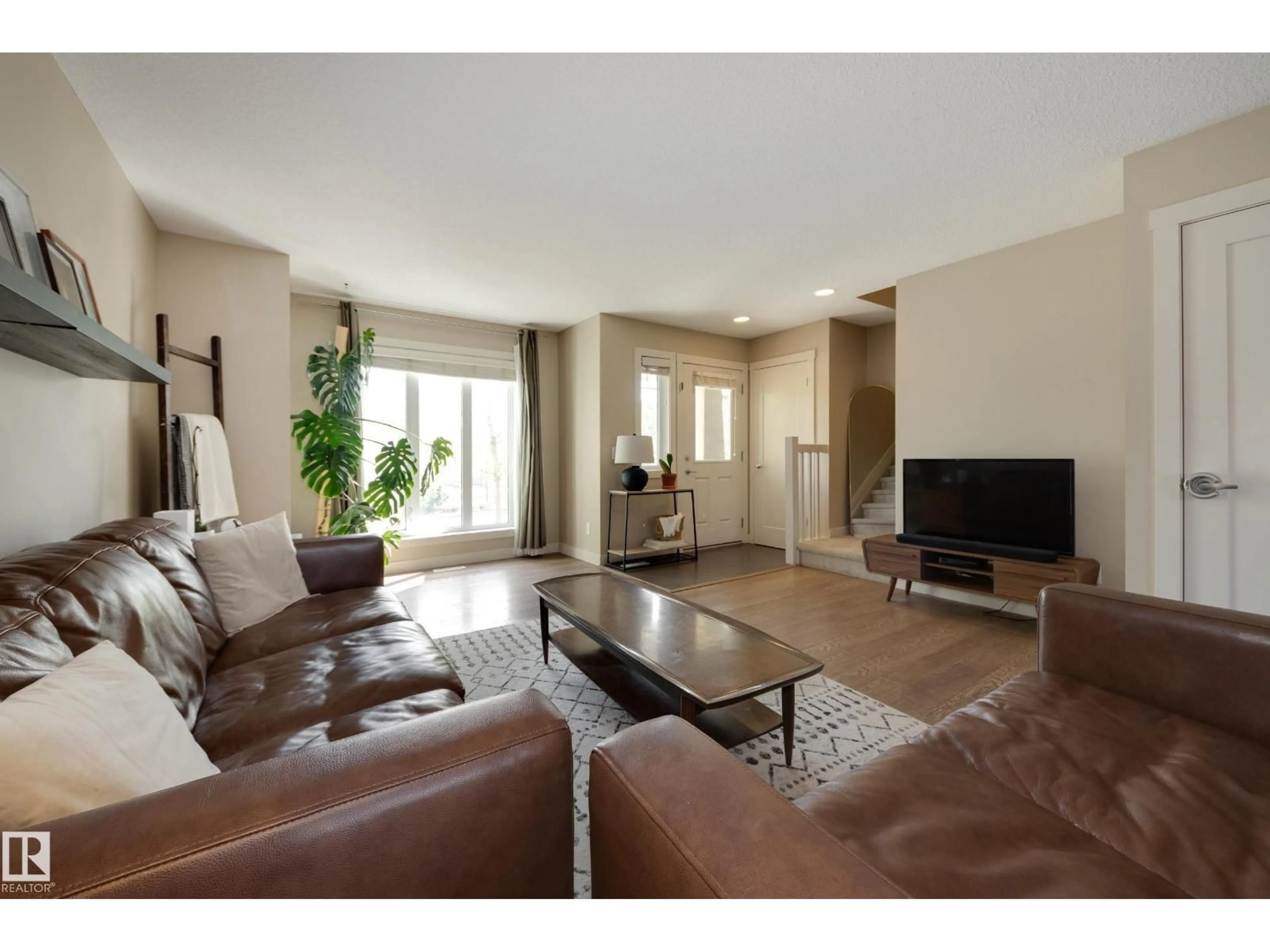 Living room with furniture, unknown for 434 CHAPPELLE DR, Edmonton Alberta T6W0Z4