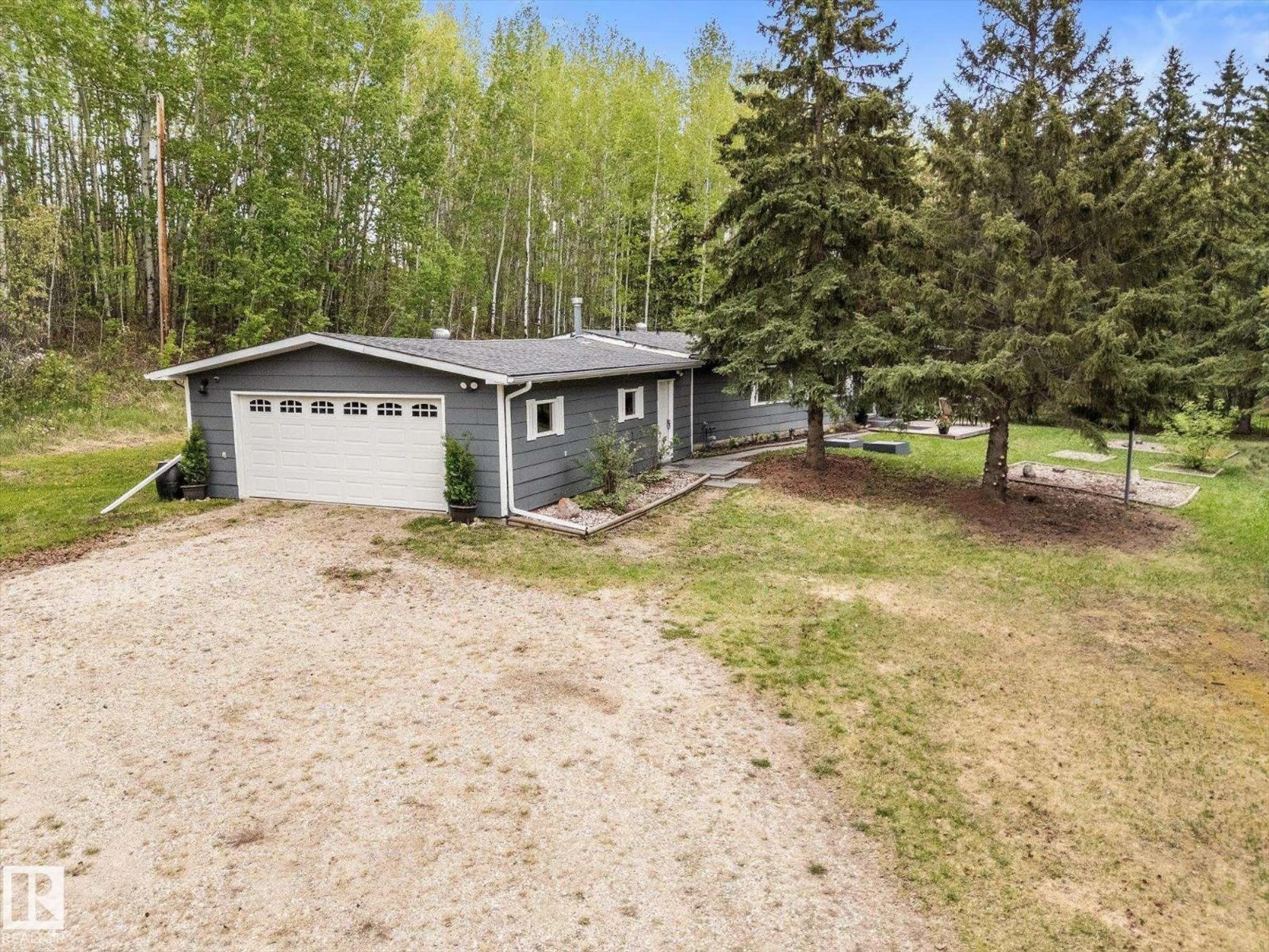 A pic from outside/outdoor area/front of a property/back of a property/a pic from drone, street for 53304 - 129 RGE ROAD 30, Rural Parkland County Alberta T7Y0E2