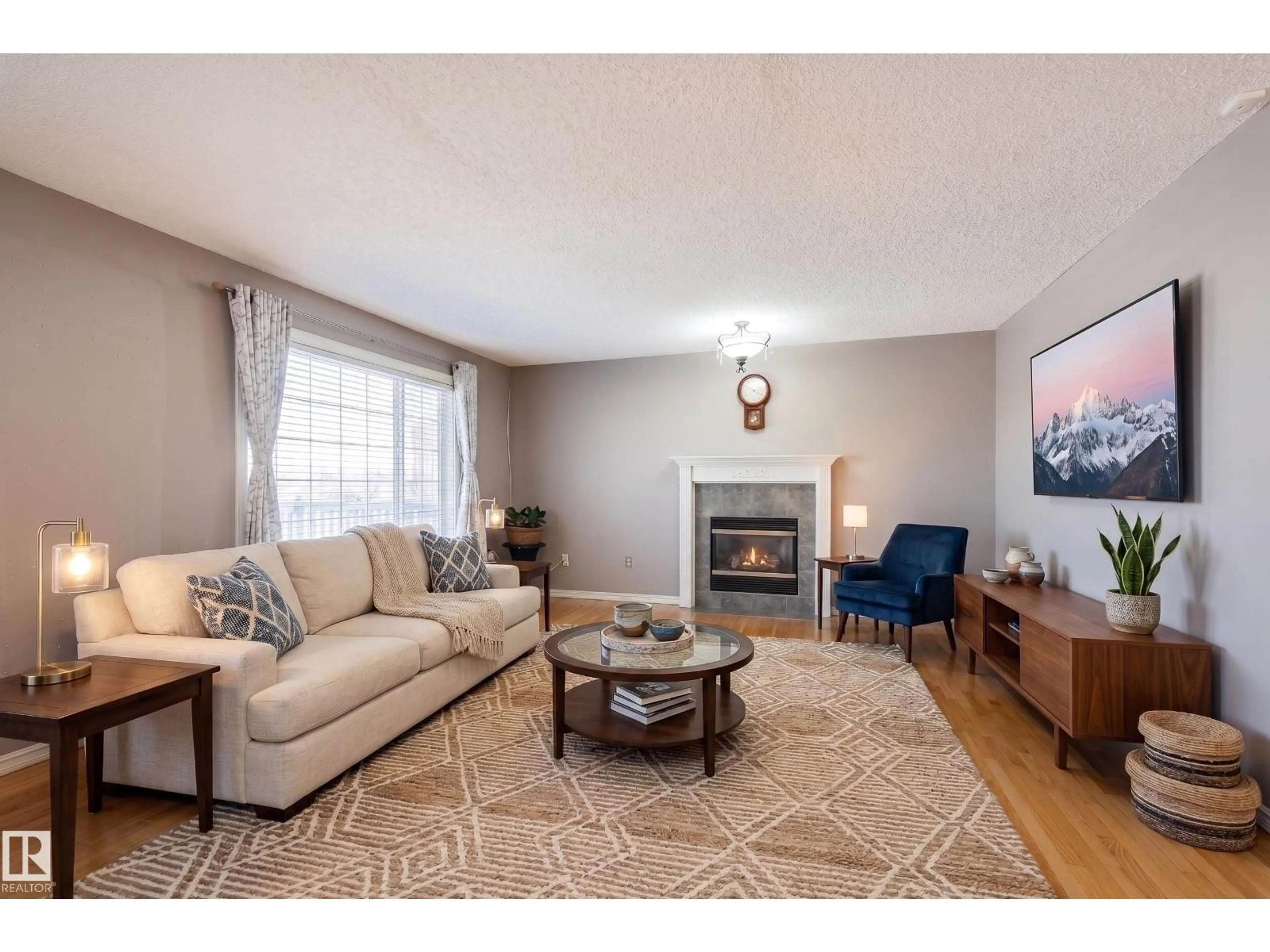 Living room with furniture, unknown for 1044 BARNES WY, Edmonton Alberta T6W1E4