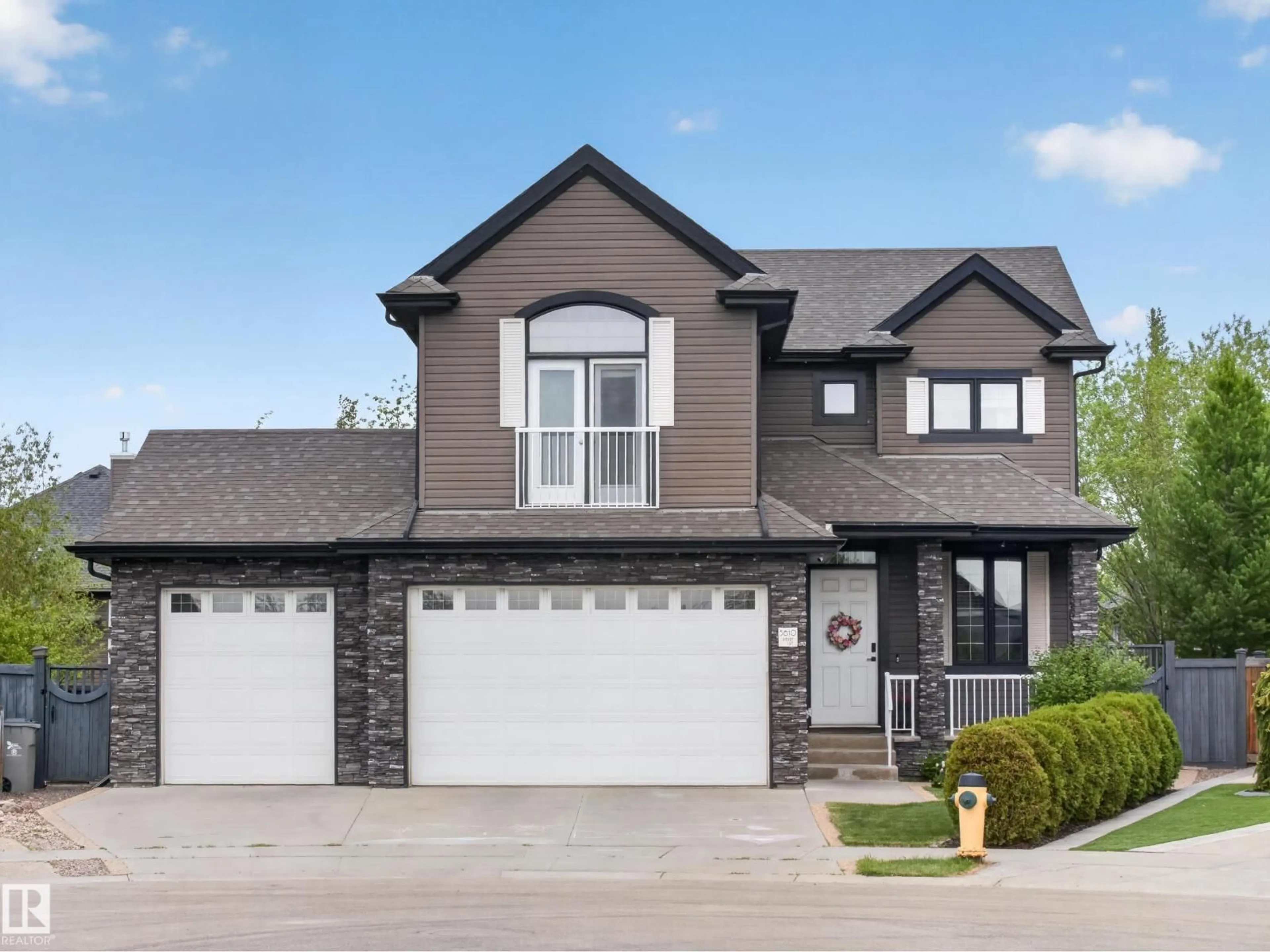 Home with vinyl exterior material, street for 5610 PIERRE CO, Beaumont Alberta T4X0E1