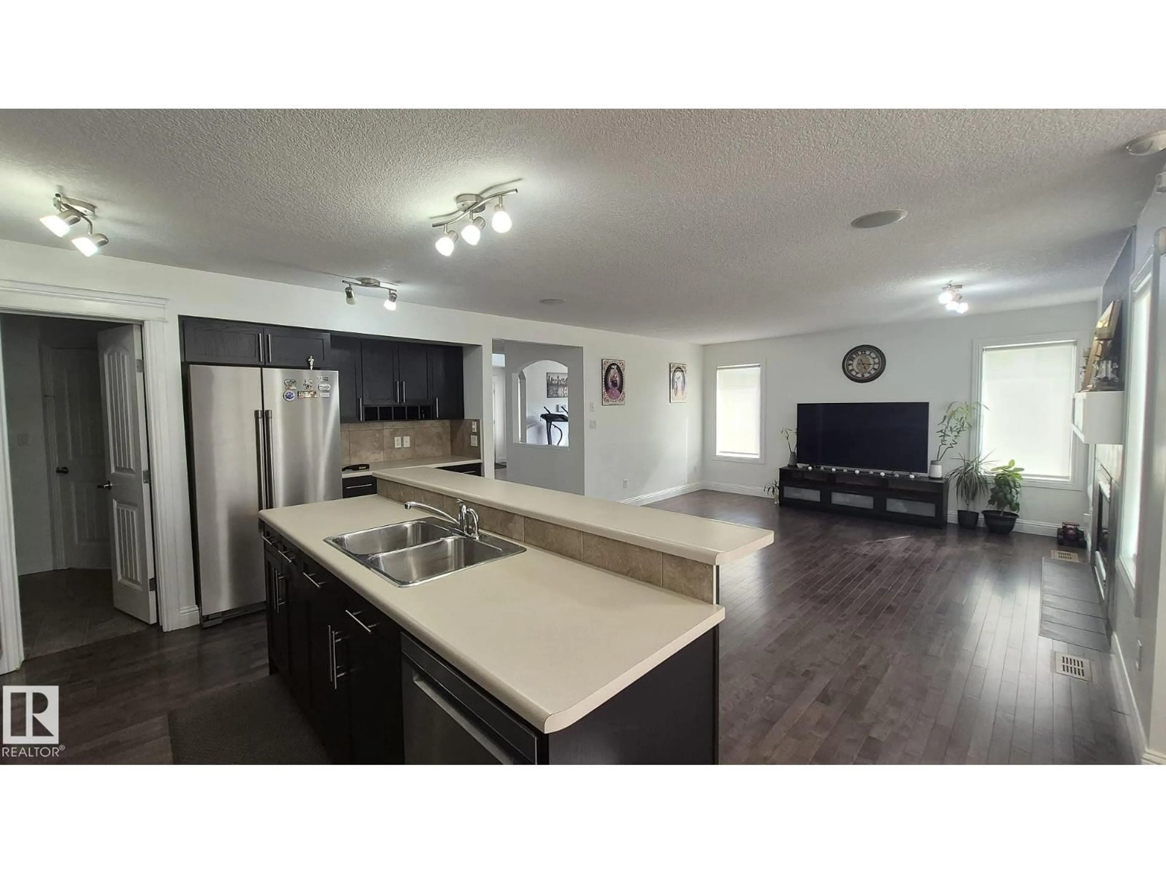 Open concept kitchen, unknown for SW - 5440 1A AV, Edmonton Alberta T6X0L2