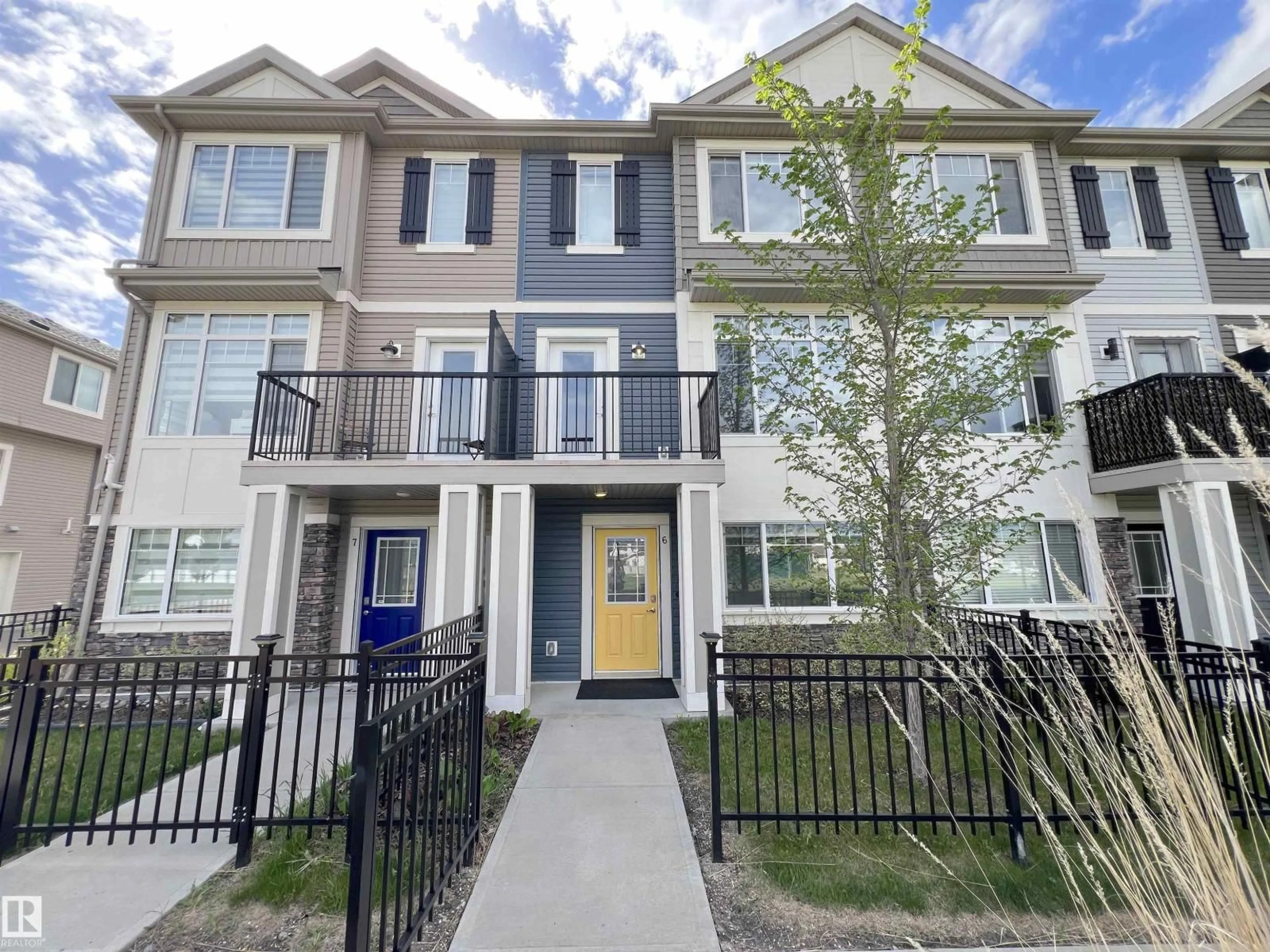 A pic from outside/outdoor area/front of a property/back of a property/a pic from drone, street for #6 - 11373 12 AV, Edmonton Alberta T6J5V2