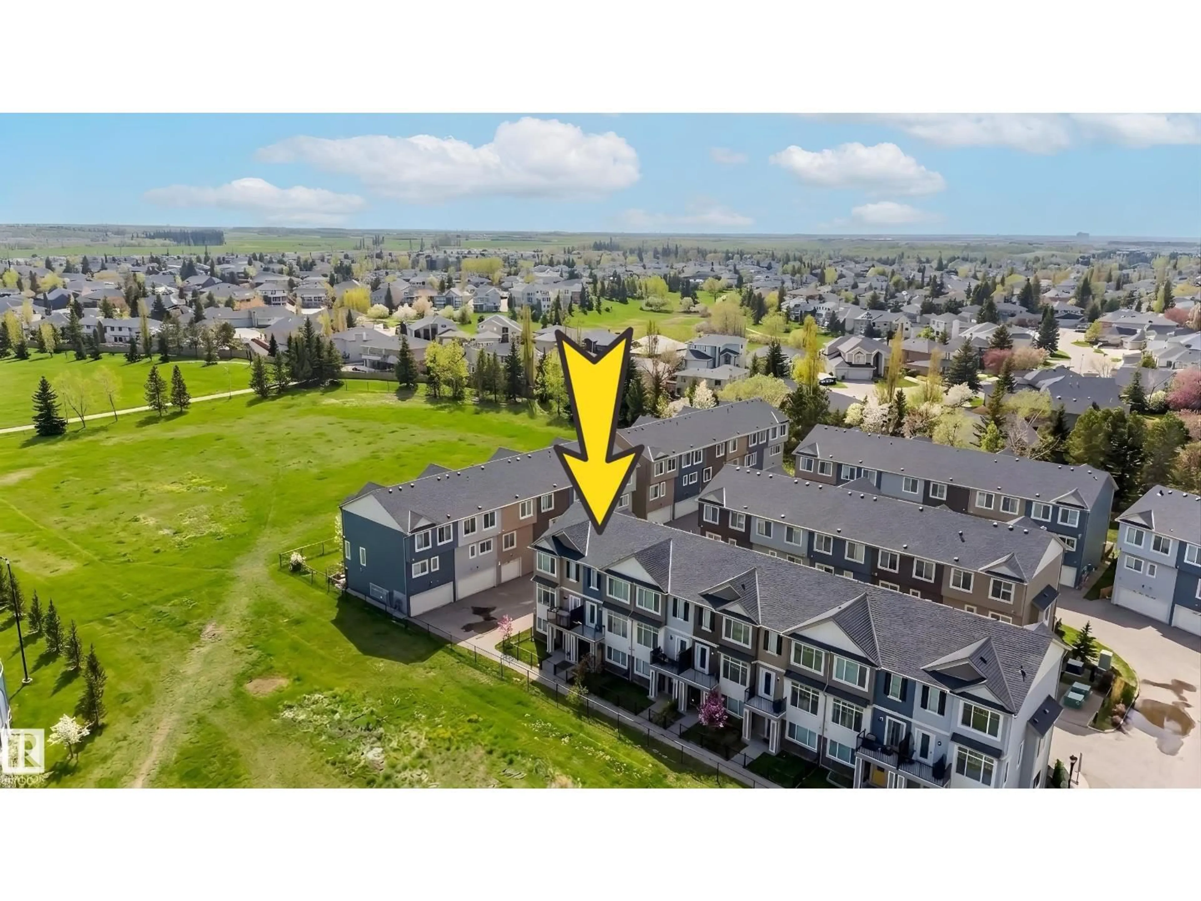 A pic from outside/outdoor area/front of a property/back of a property/a pic from drone, water/lake/river/ocean view for #6 - 11373 12 AV, Edmonton Alberta T6J5V2