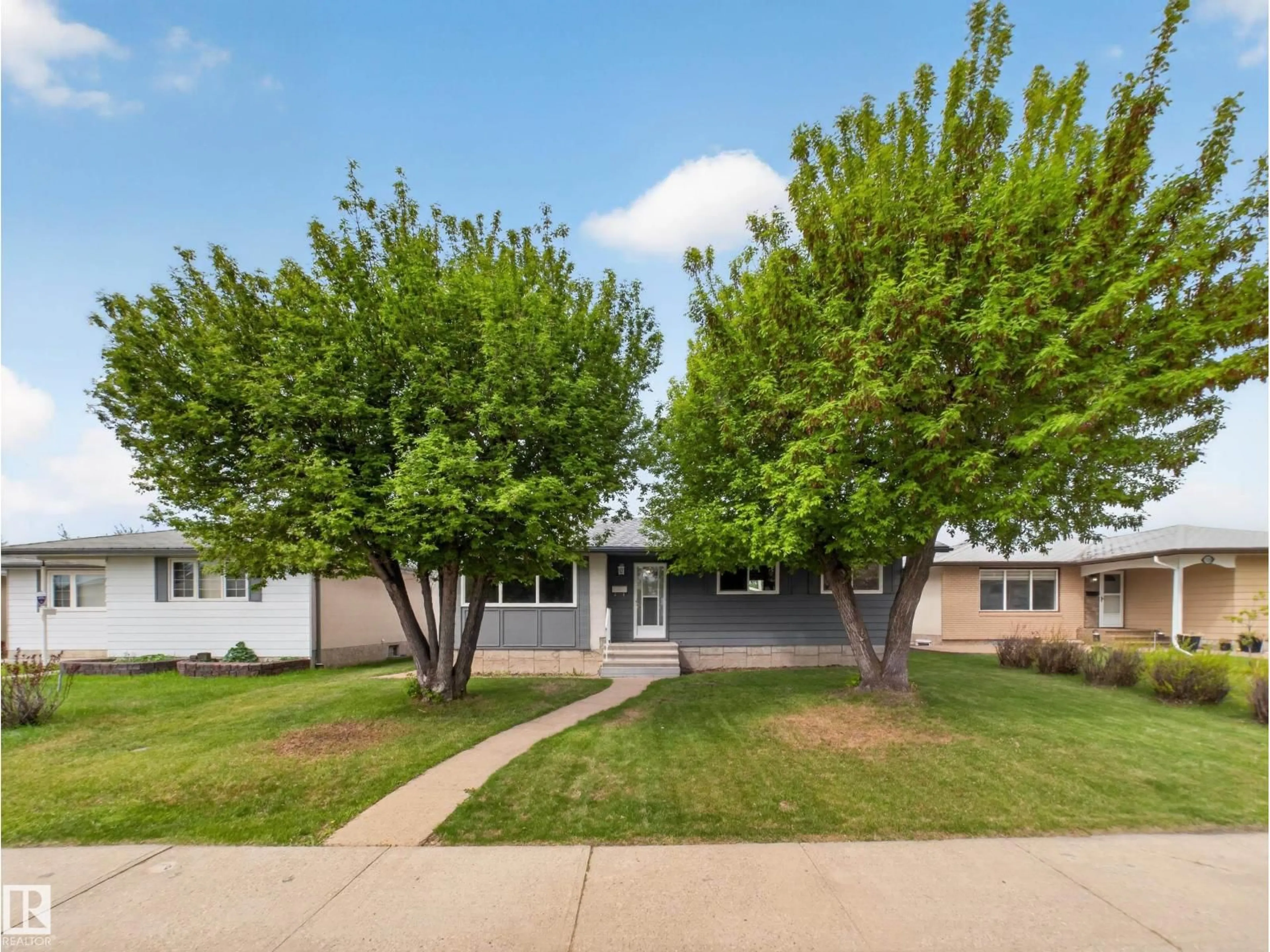 Unknown for NW - 15124 88A ST, Edmonton Alberta T5E5T7
