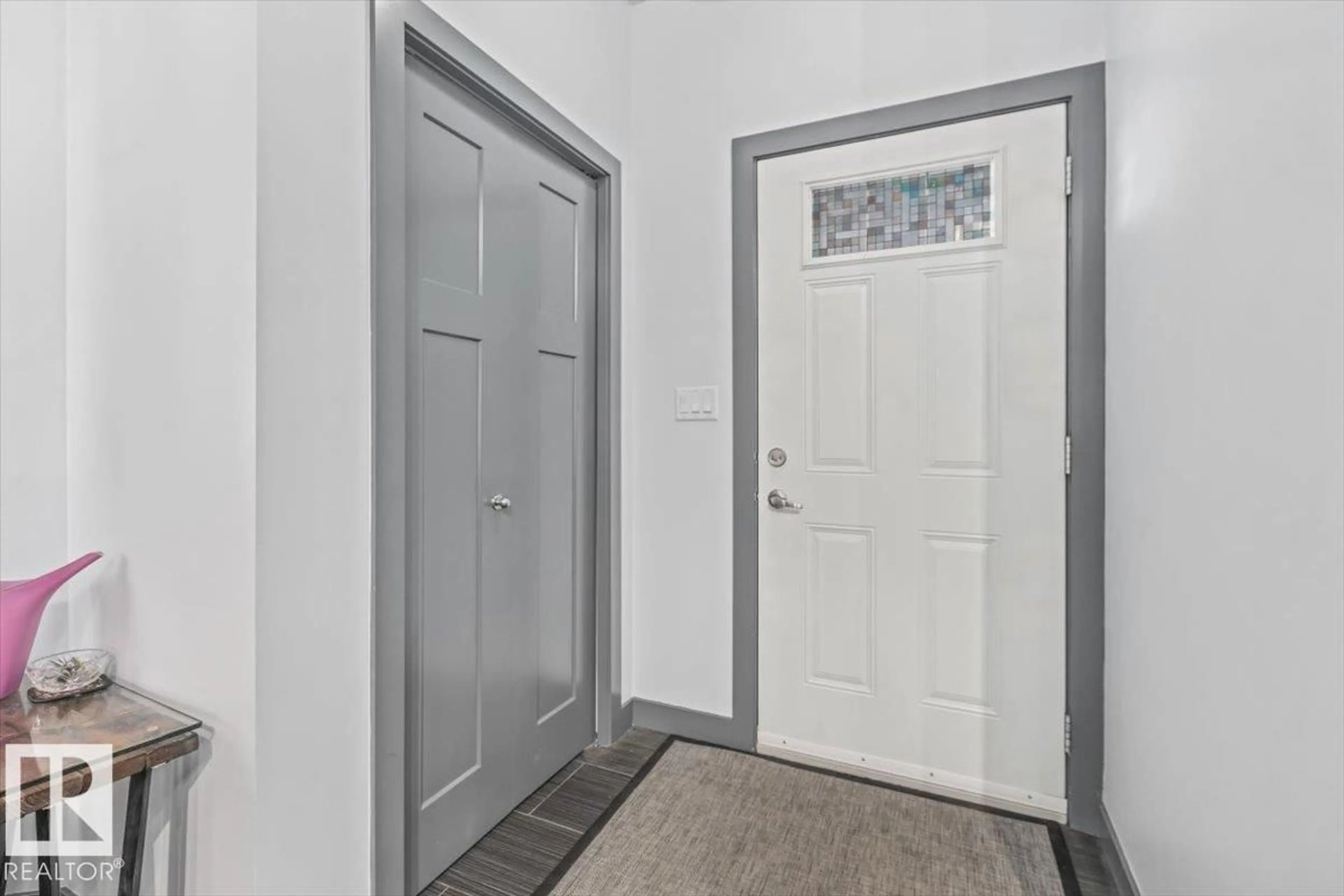 Indoor entryway for #3 - 7210 96 ST, Edmonton Alberta T6E1B3
