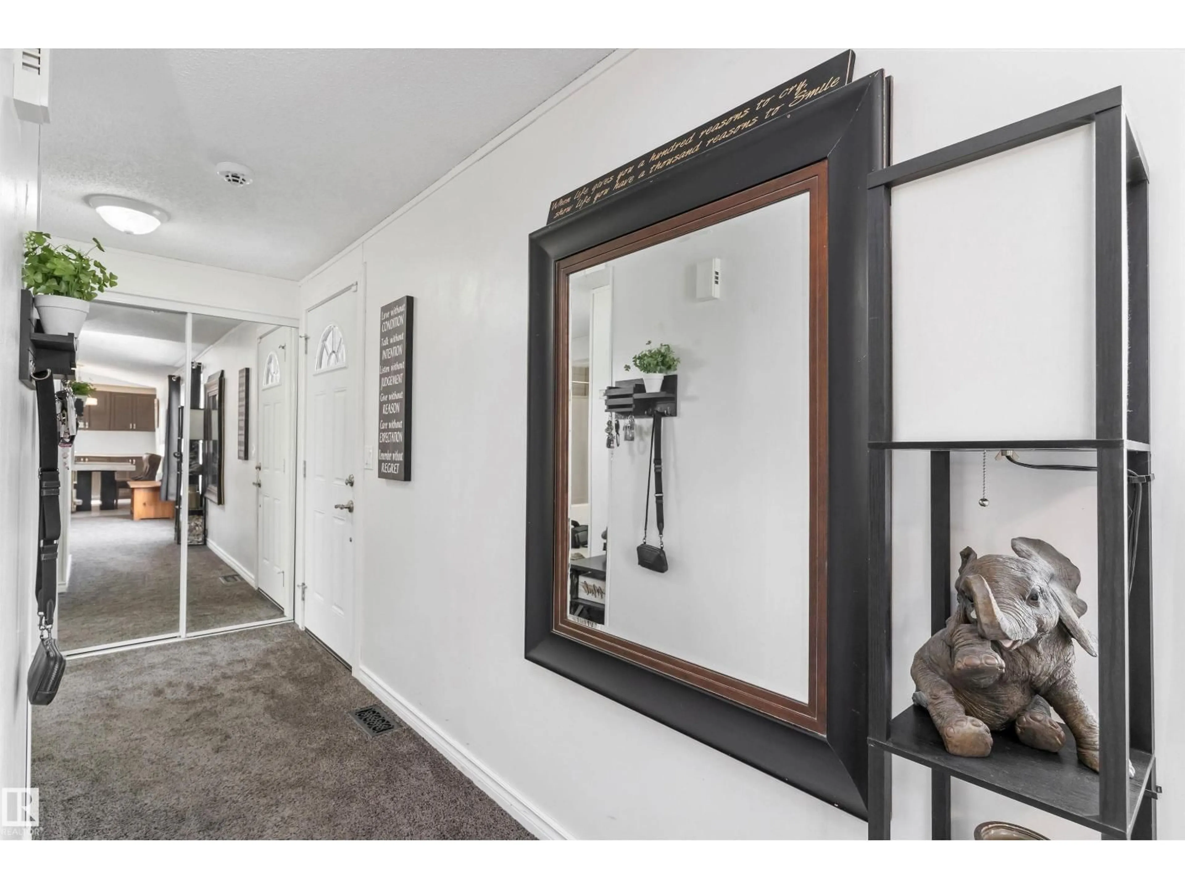 Indoor entryway for 1661 JUBILEE CRESCENT, Sherwood Park Alberta T8H2J4