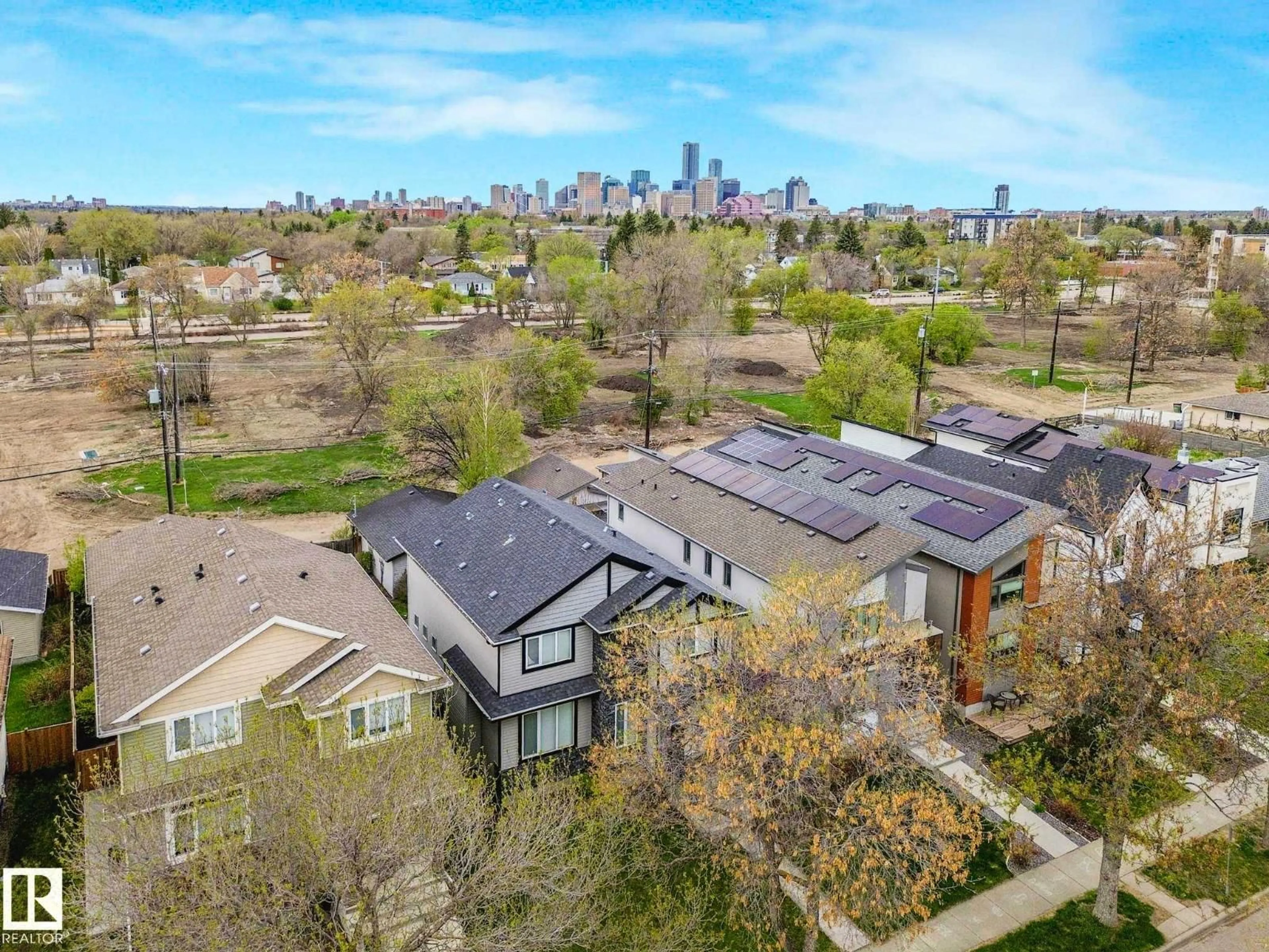 A pic from outside/outdoor area/front of a property/back of a property/a pic from drone, city buildings view from balcony for 9330 83 ST, Edmonton Alberta T6C2Z7