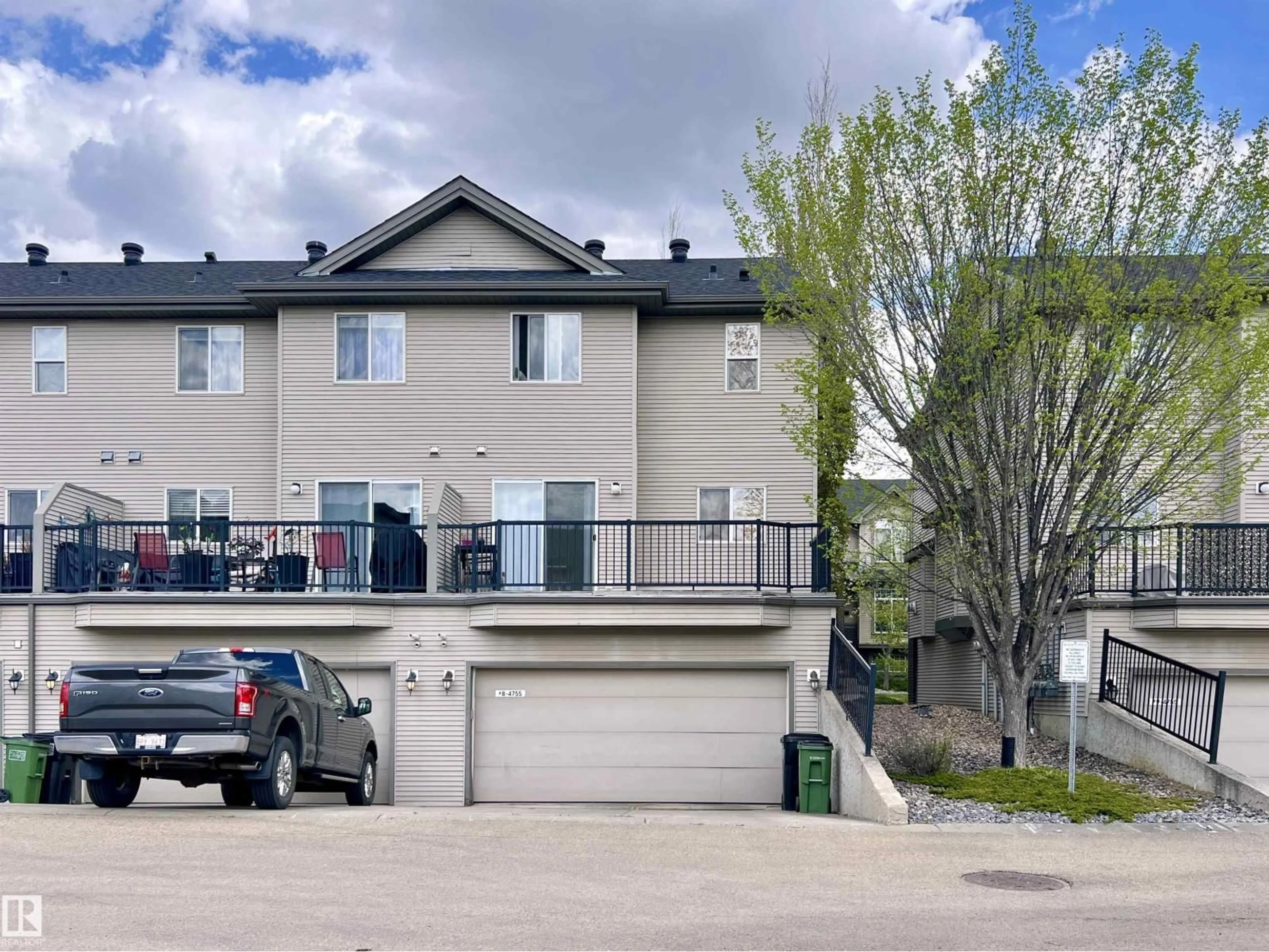 A pic from outside/outdoor area/front of a property/back of a property/a pic from drone, street for #8 - 4755 TERWILLEGAR CM, Edmonton Alberta T6R3V6