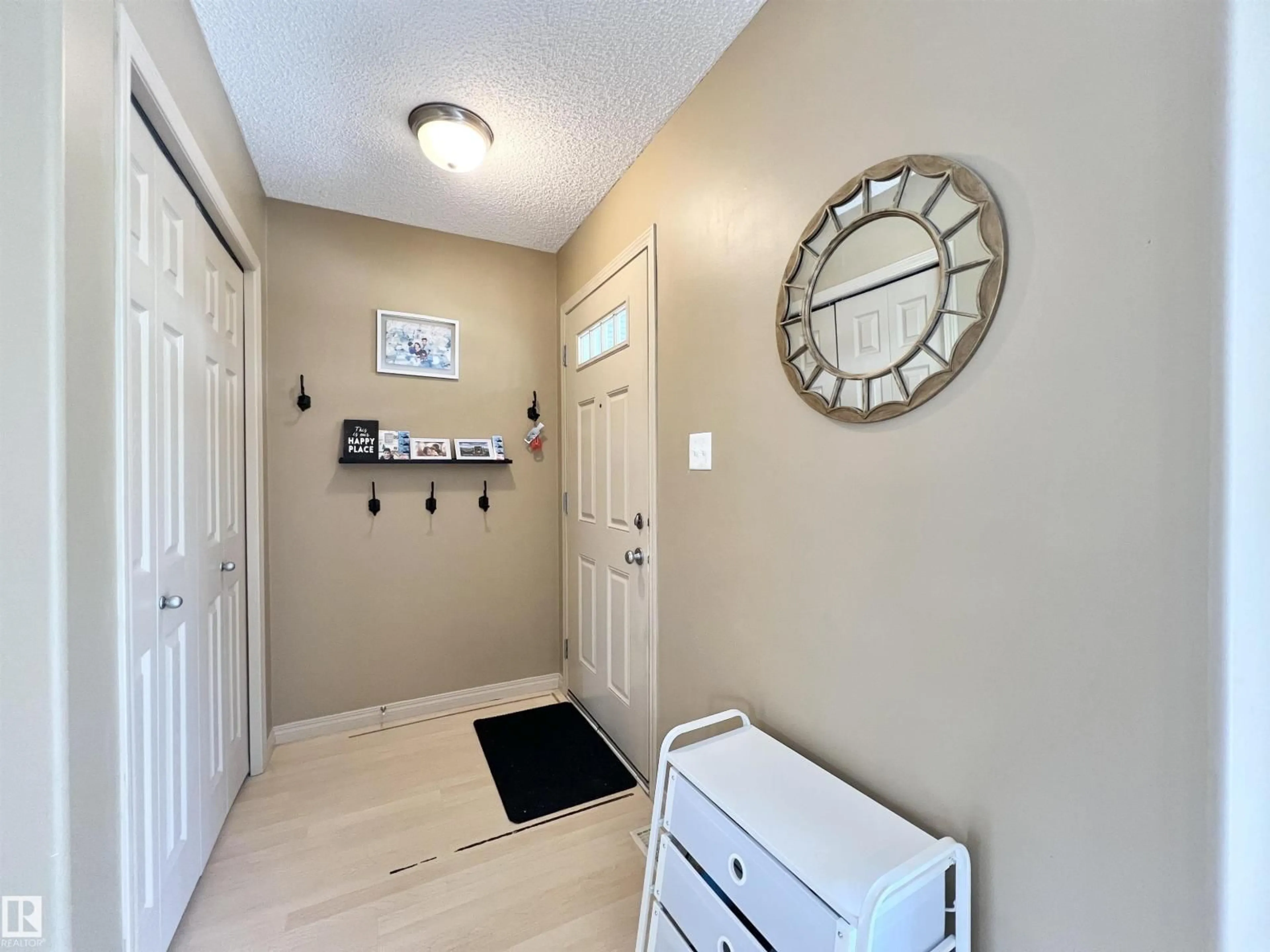 Indoor entryway for #8 - 4755 TERWILLEGAR CM, Edmonton Alberta T6R3V6