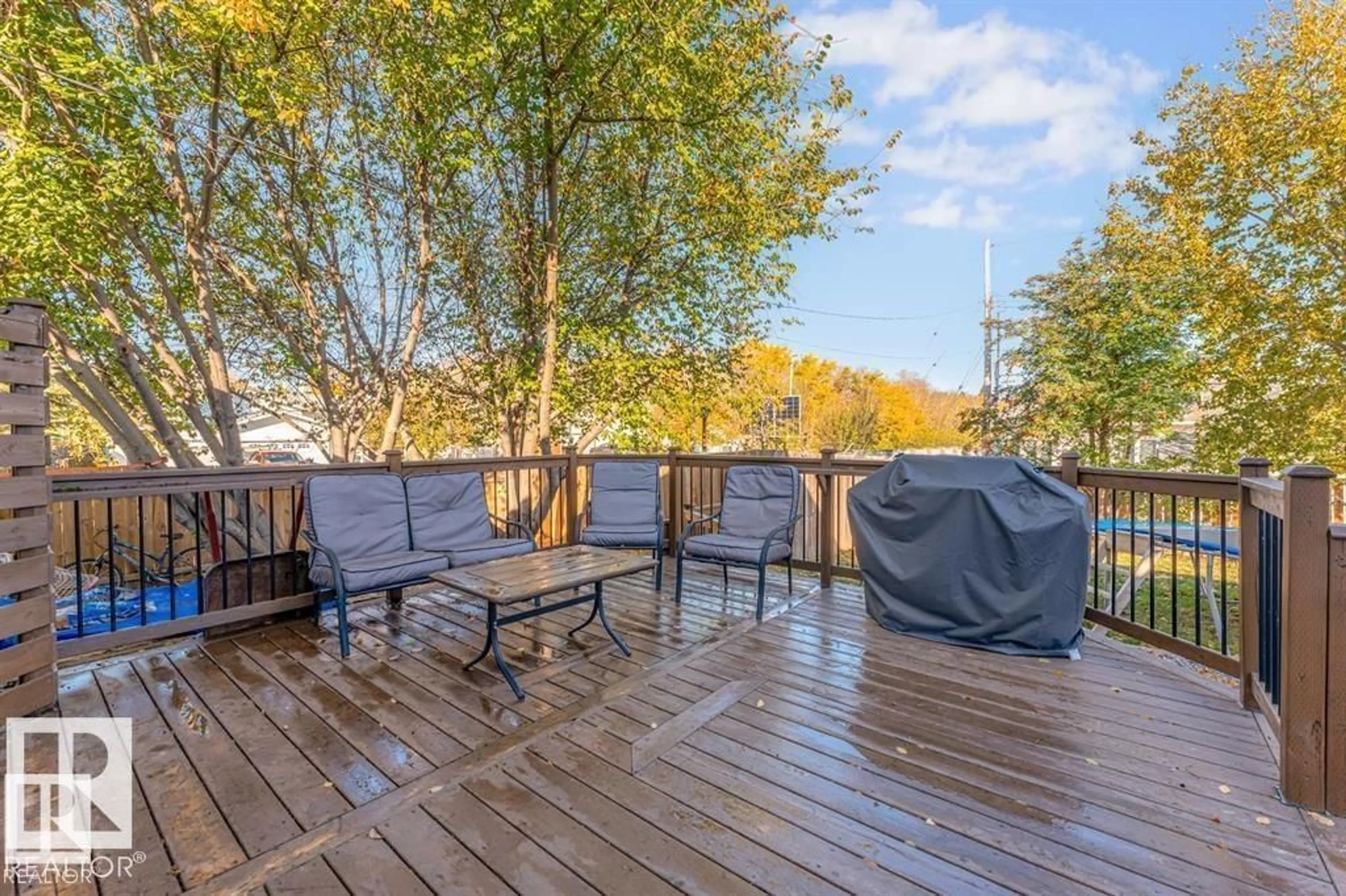 Patio, water/lake/river/ocean view for 1112 13 AV, Cold Lake Alberta T9M1J4