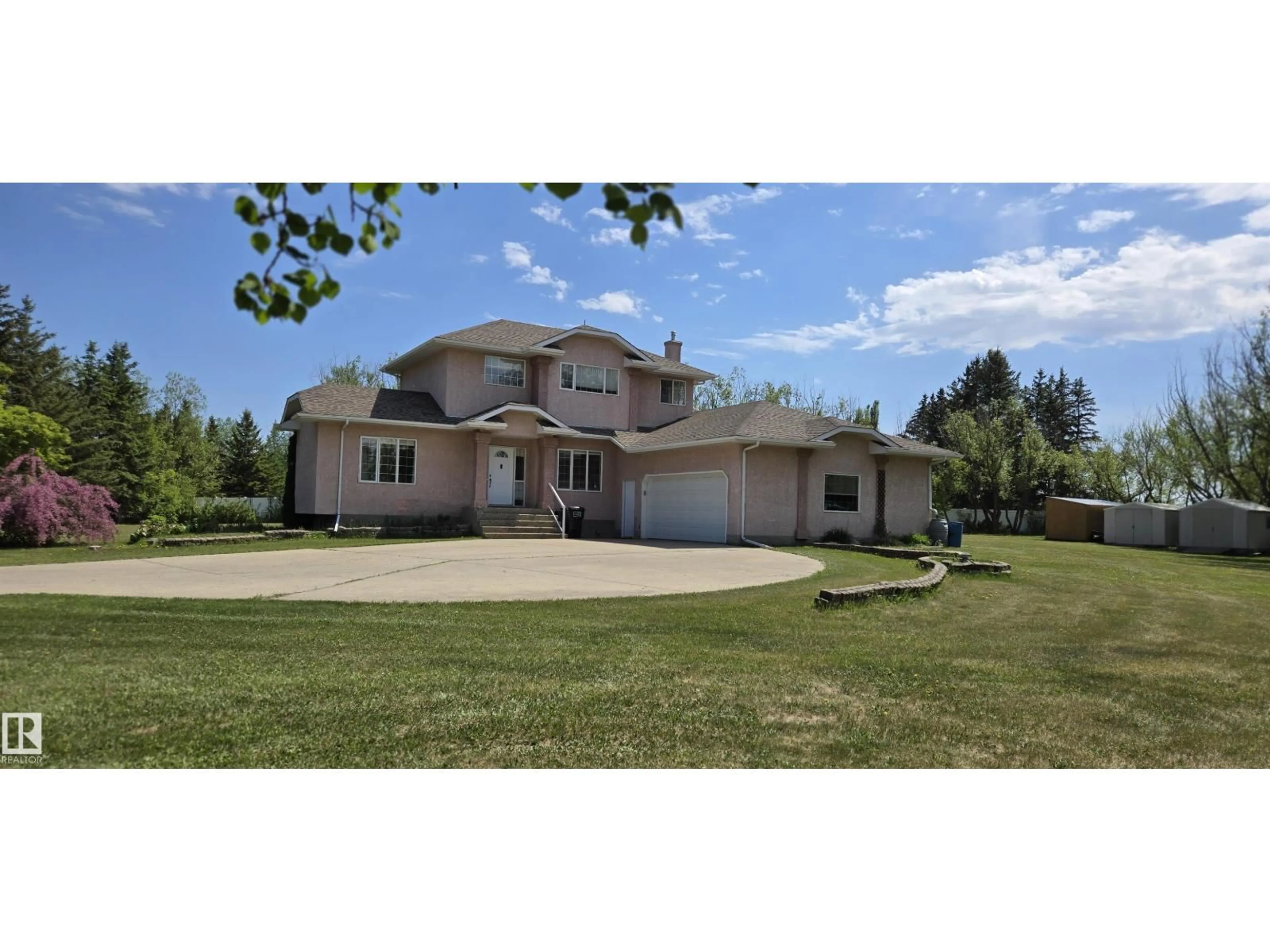 A pic from outside/outdoor area/front of a property/back of a property/a pic from drone, street for 11911 231 ST, Edmonton Alberta T5S2C2