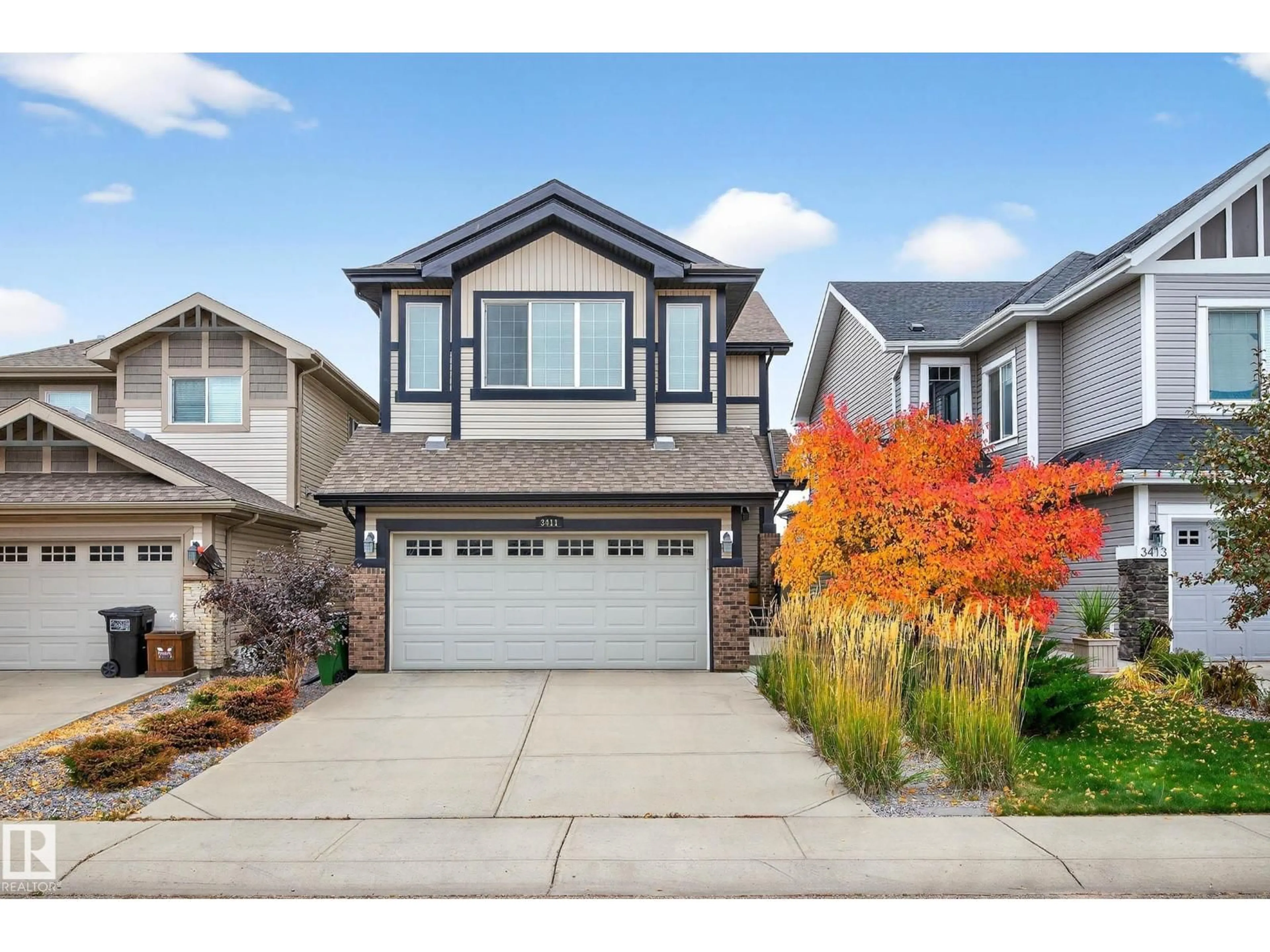 Home with vinyl exterior material, street for 3411 ABBOTT WY, Edmonton Alberta T6W0X3