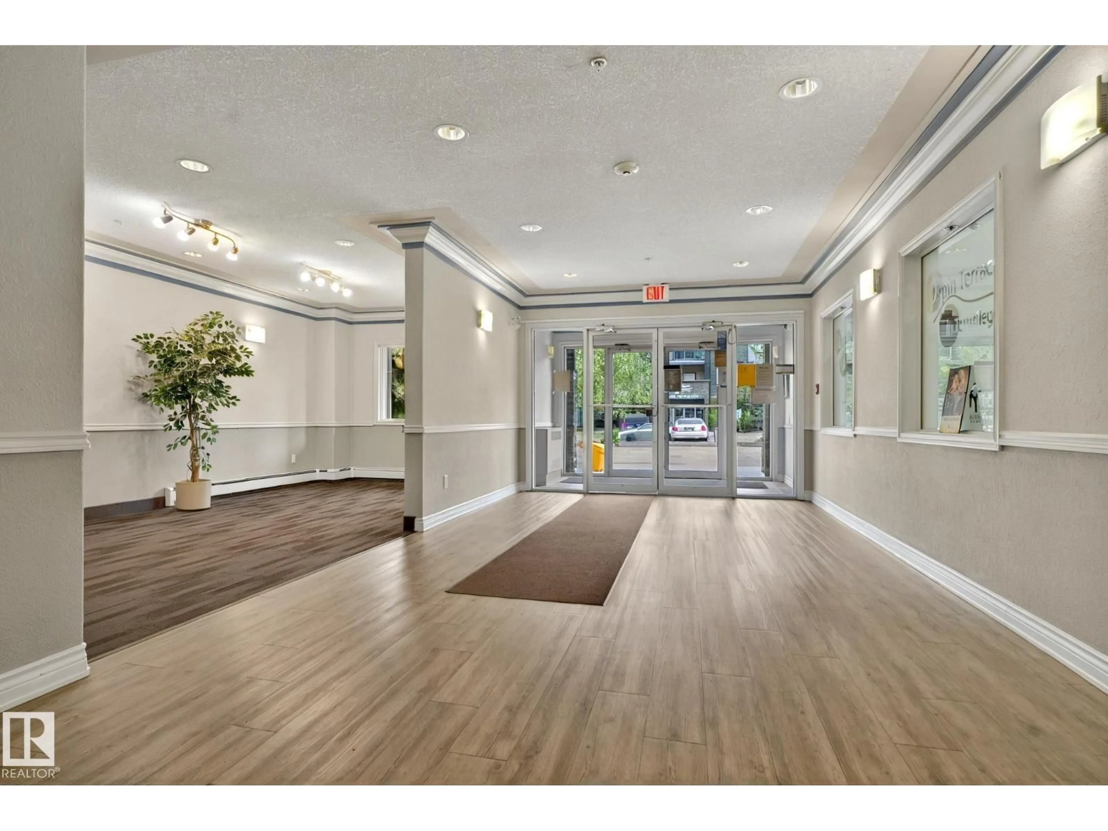 Indoor foyer for #117 - 1204 156 ST NW, Edmonton Alberta T6R0R6