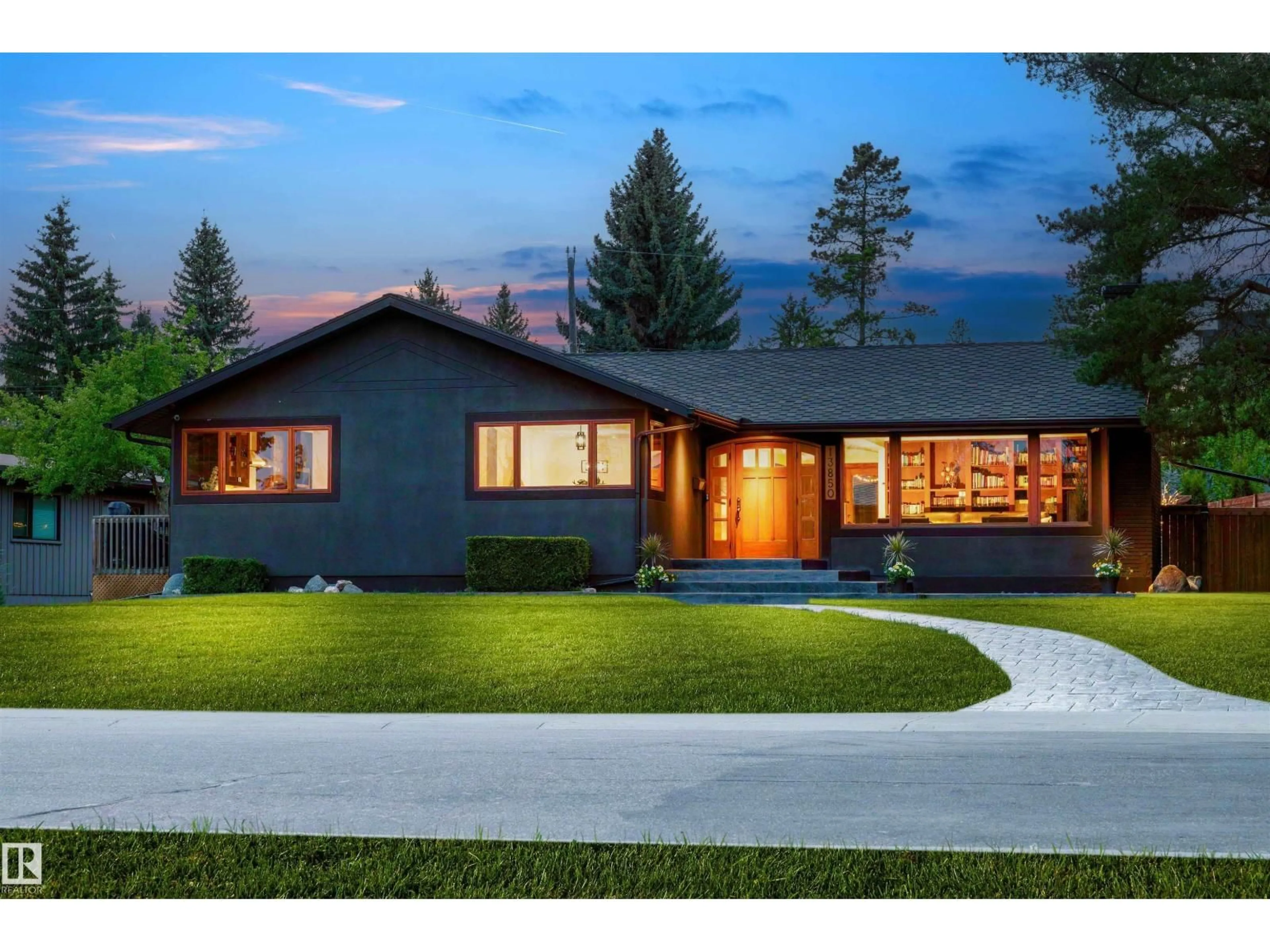 Home with brick exterior material, mountain view for 13850 RAVINE DR, Edmonton Alberta T5N3M1