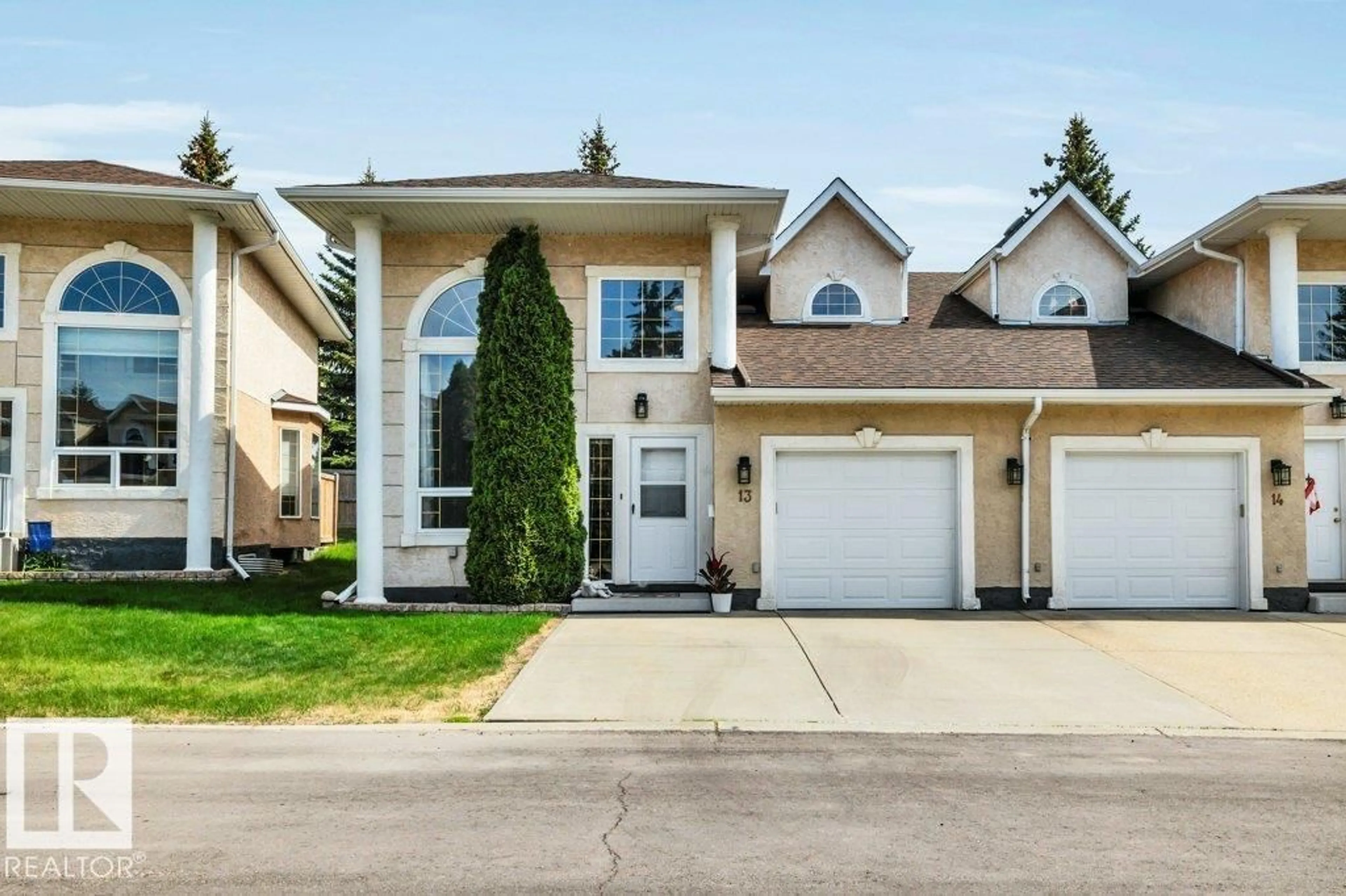 Home with vinyl exterior material, street for 4 - 13 FRASER DR, St. Albert Alberta T8N6P1
