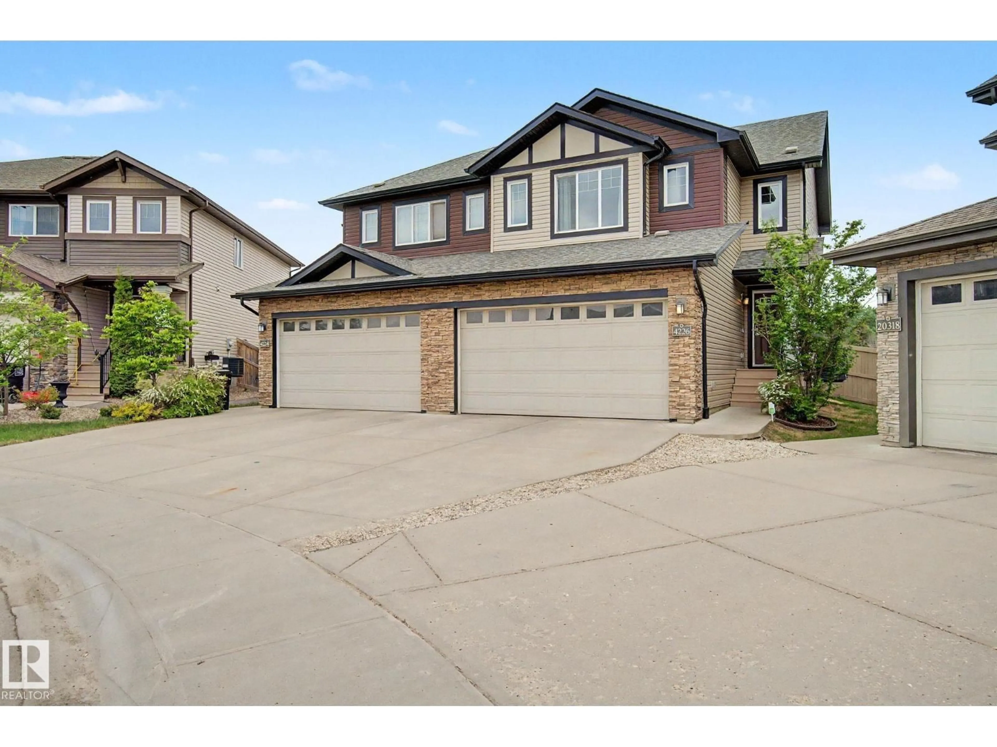 Unknown for NW - 4226 204 ST, Edmonton Alberta T6M0R8