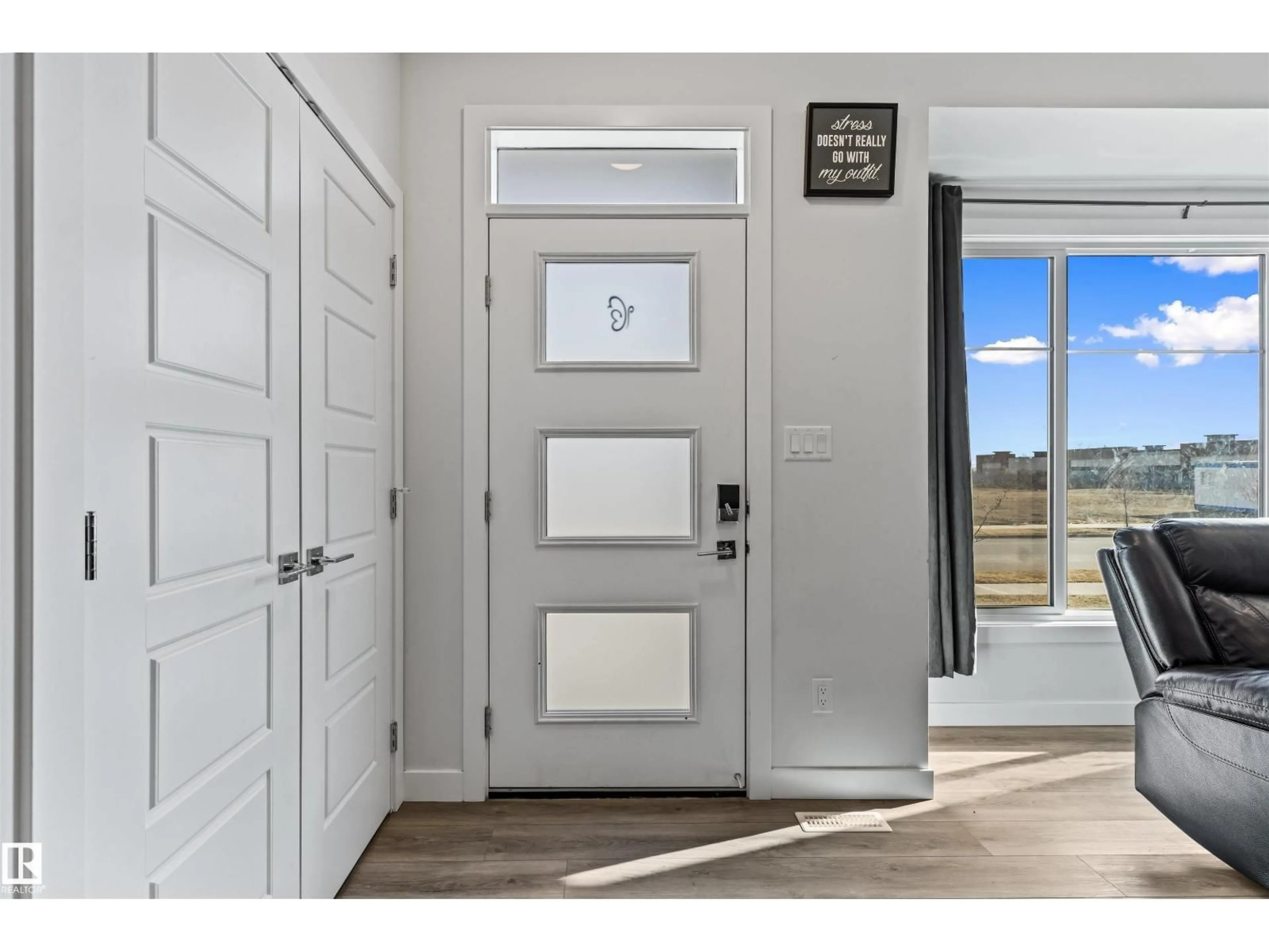Indoor entryway for SW - 8046 KIRIAK LI, Edmonton Alberta T6W1A5