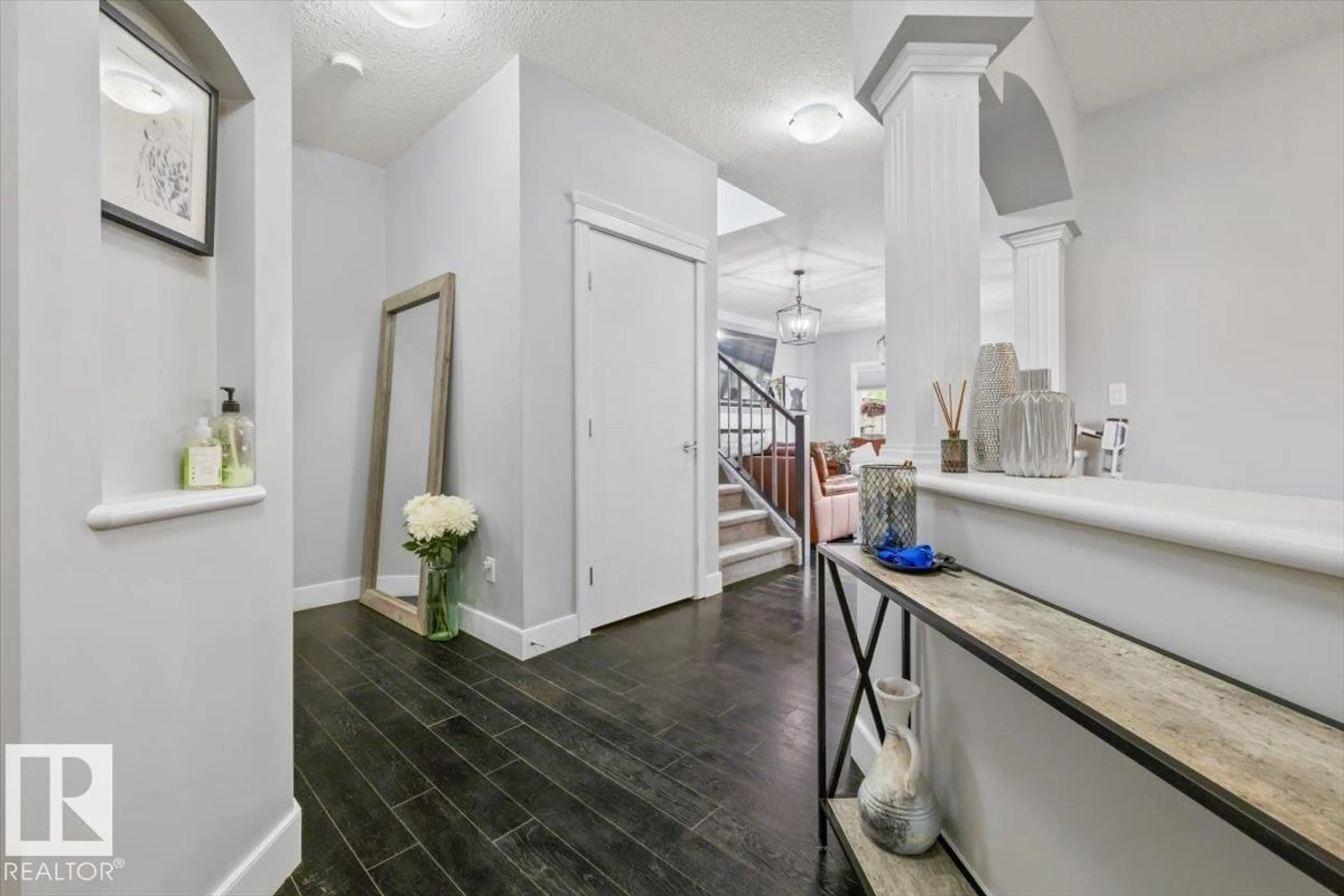 Indoor entryway for NW - 13023 207 ST, Edmonton Alberta T5S0J4