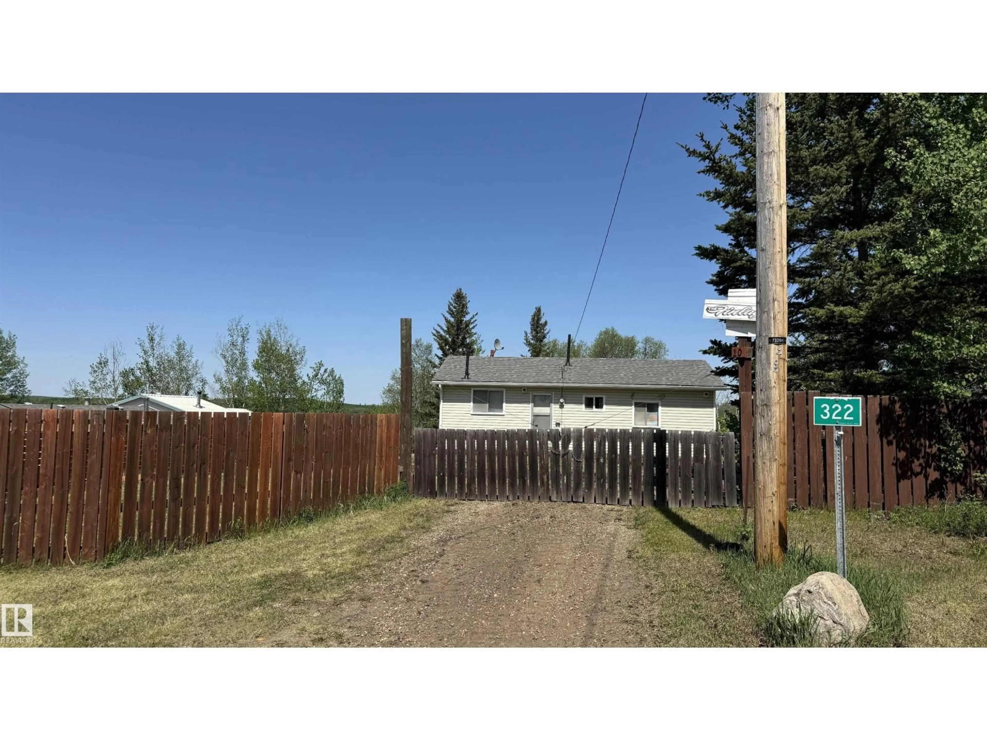 A pic from outside/outdoor area/front of a property/back of a property/a pic from drone, unknown for 322 - 11121 TWP ROAD 595, Rural St. Paul County Alberta T0A0C0