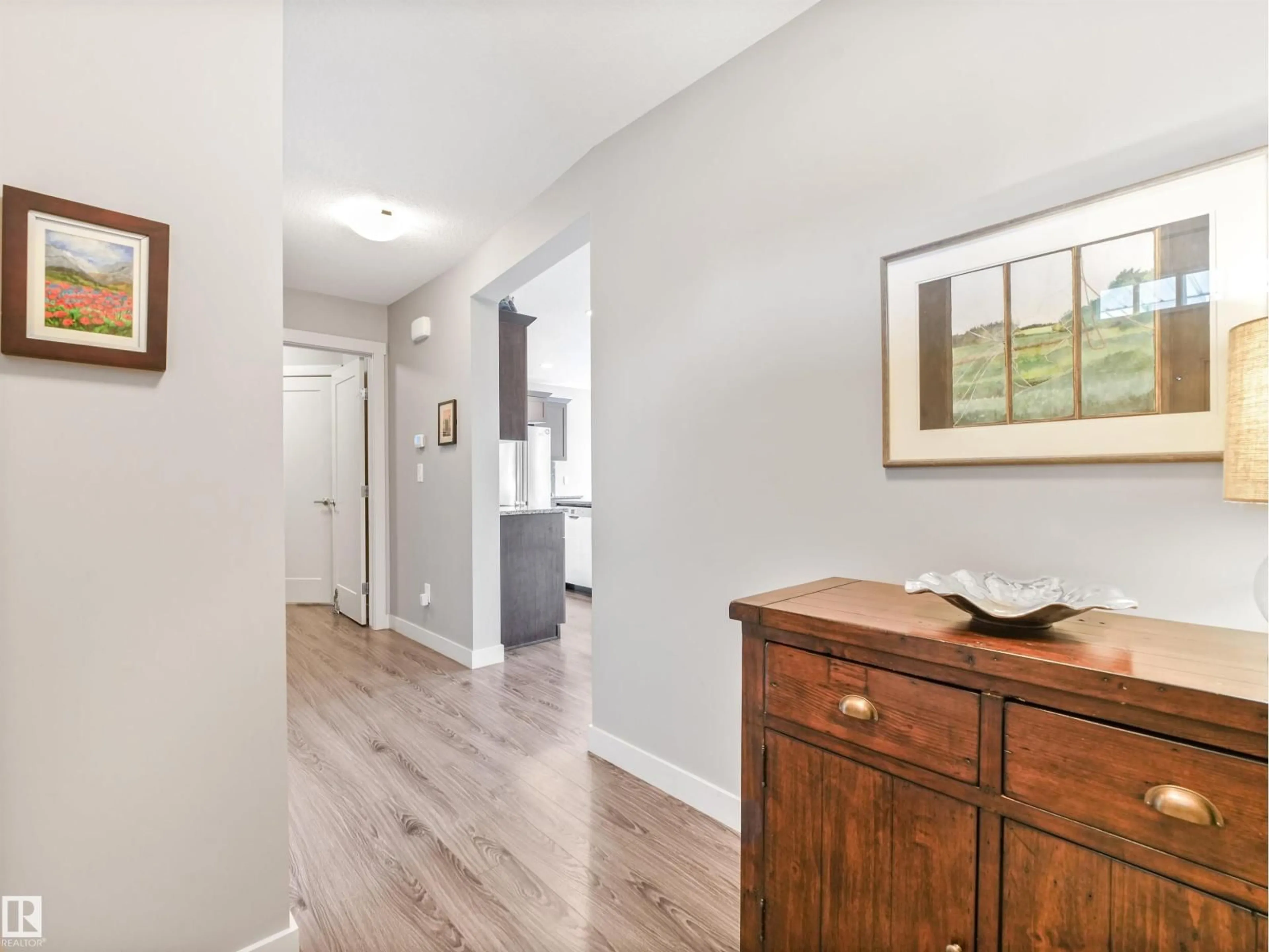 Indoor entryway for 1277 STARLING DR, Edmonton Alberta T5S0K4