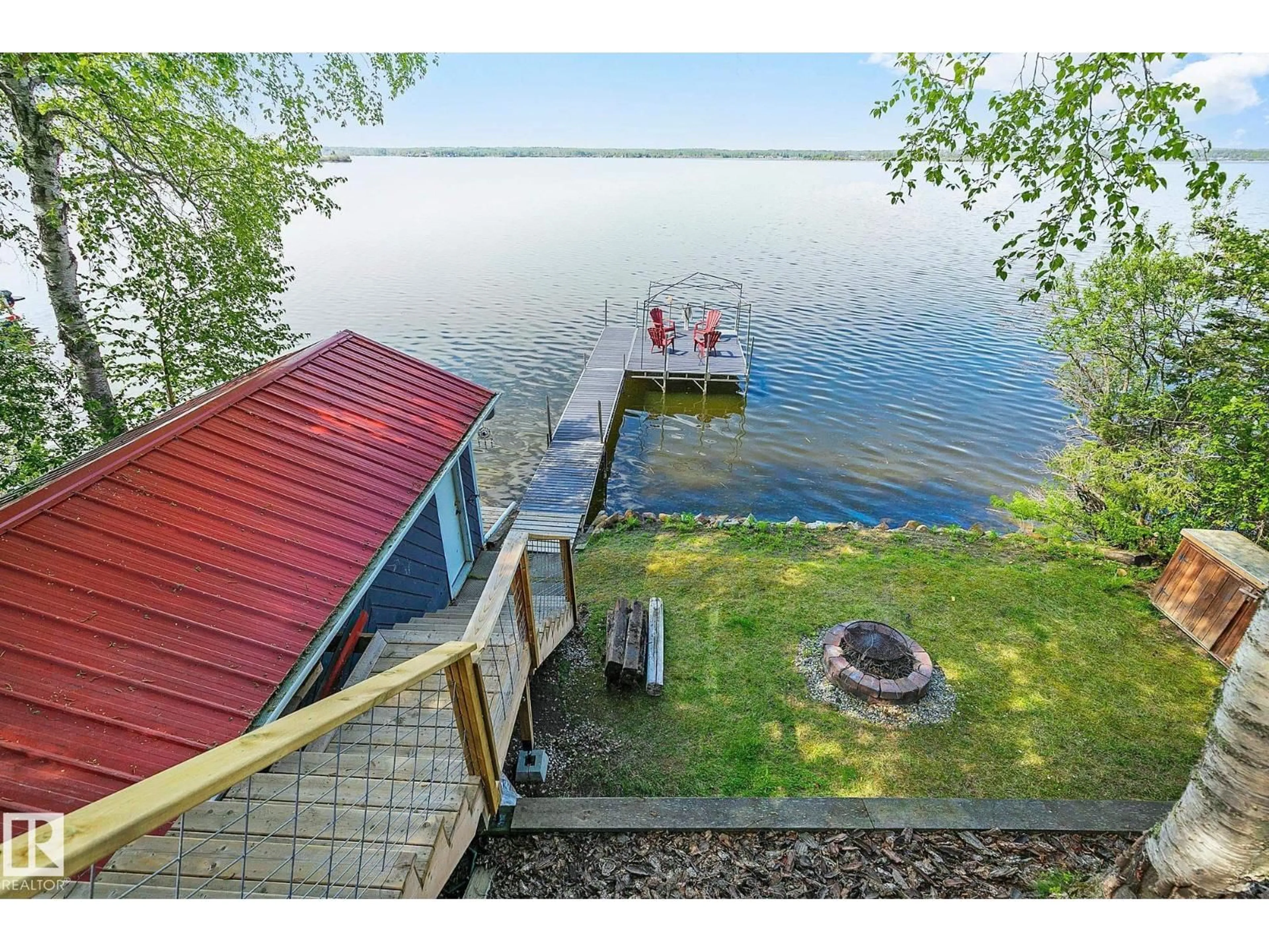 A pic from outside/outdoor area/front of a property/back of a property/a pic from drone, water/lake/river/ocean view for 16 WILLOW AV, Rural Lac Ste. Anne County Alberta T0E0L0