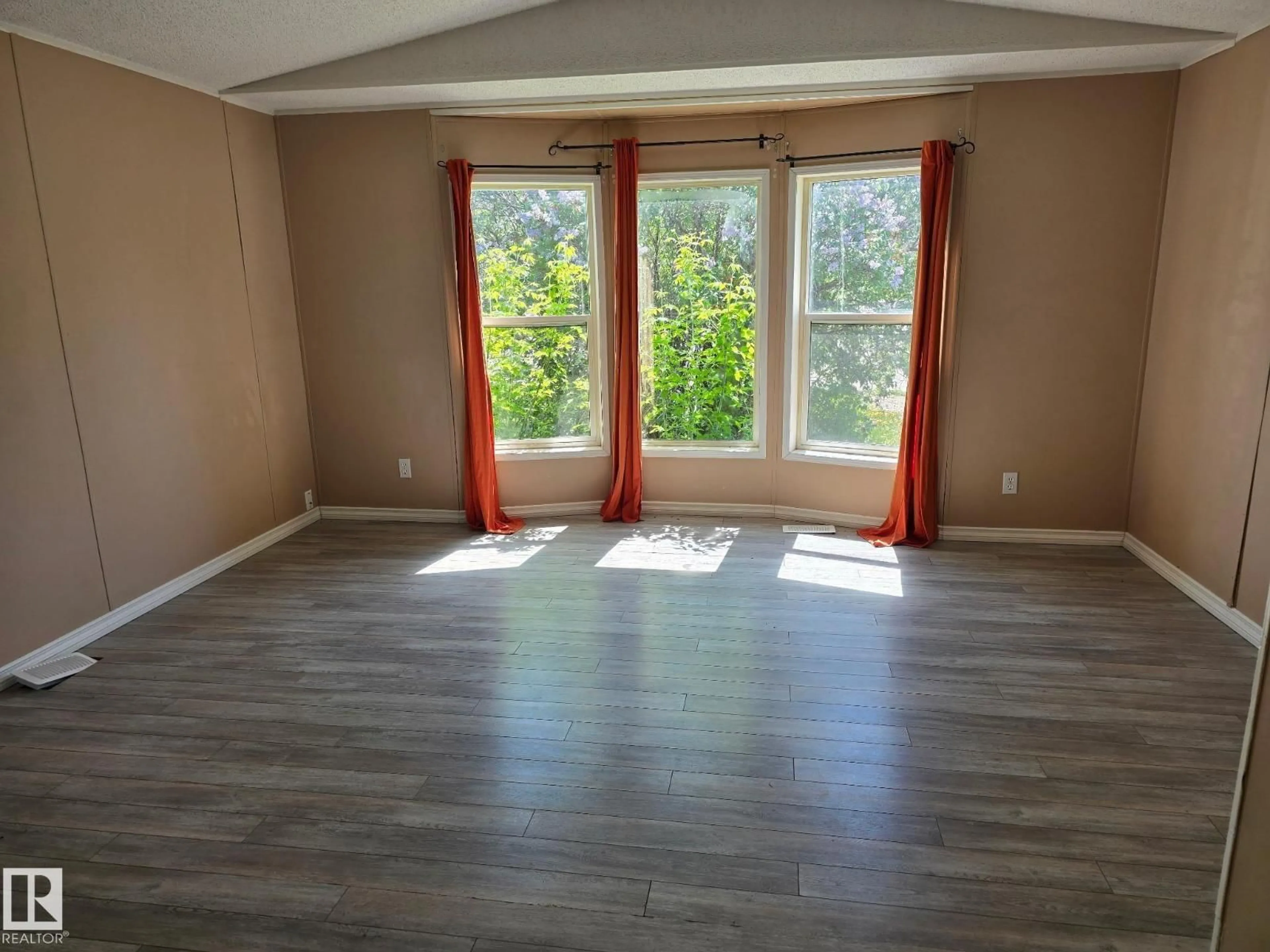 A pic of a room for 5204 53 AV, Cold Lake Alberta T9M1W9