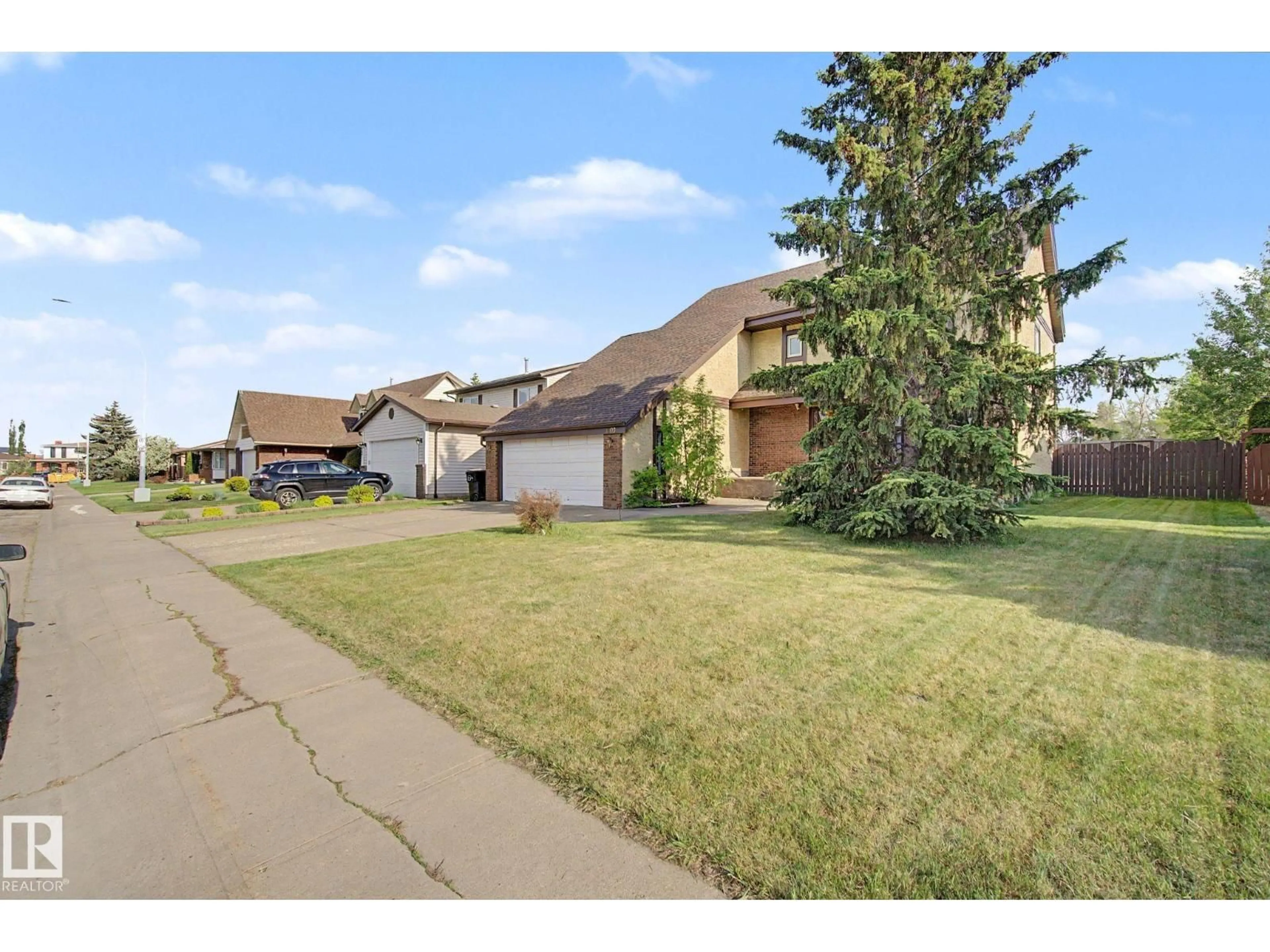 Unknown for 11127 23A AV, Edmonton Alberta T6J4W5