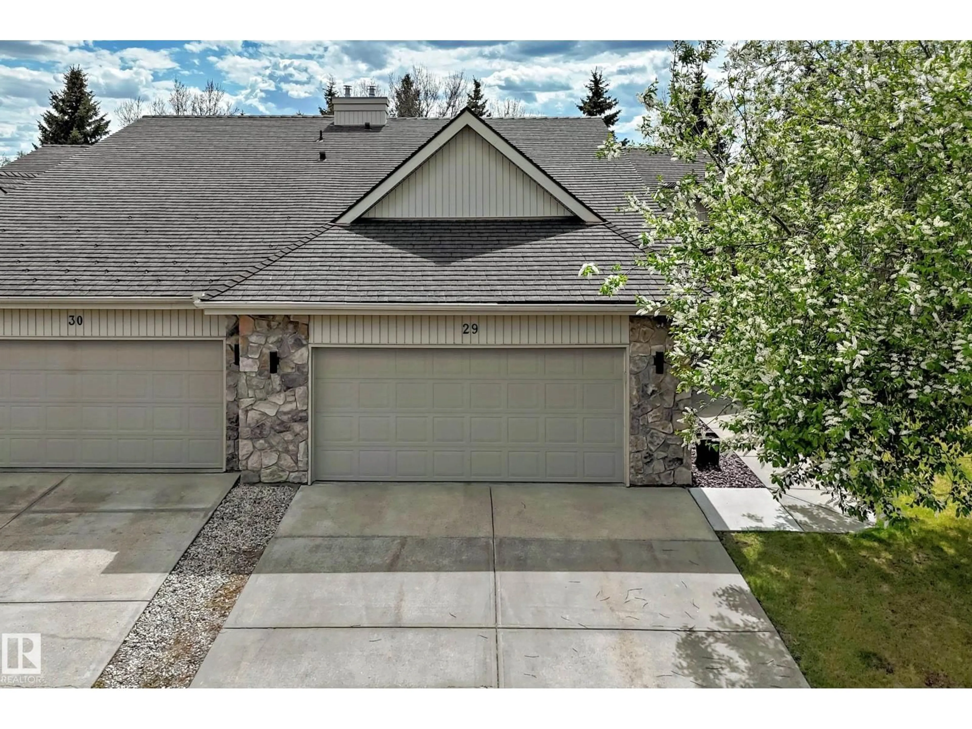 Unknown for 929 - 29 PICARD DR, Edmonton Alberta T5T6J7