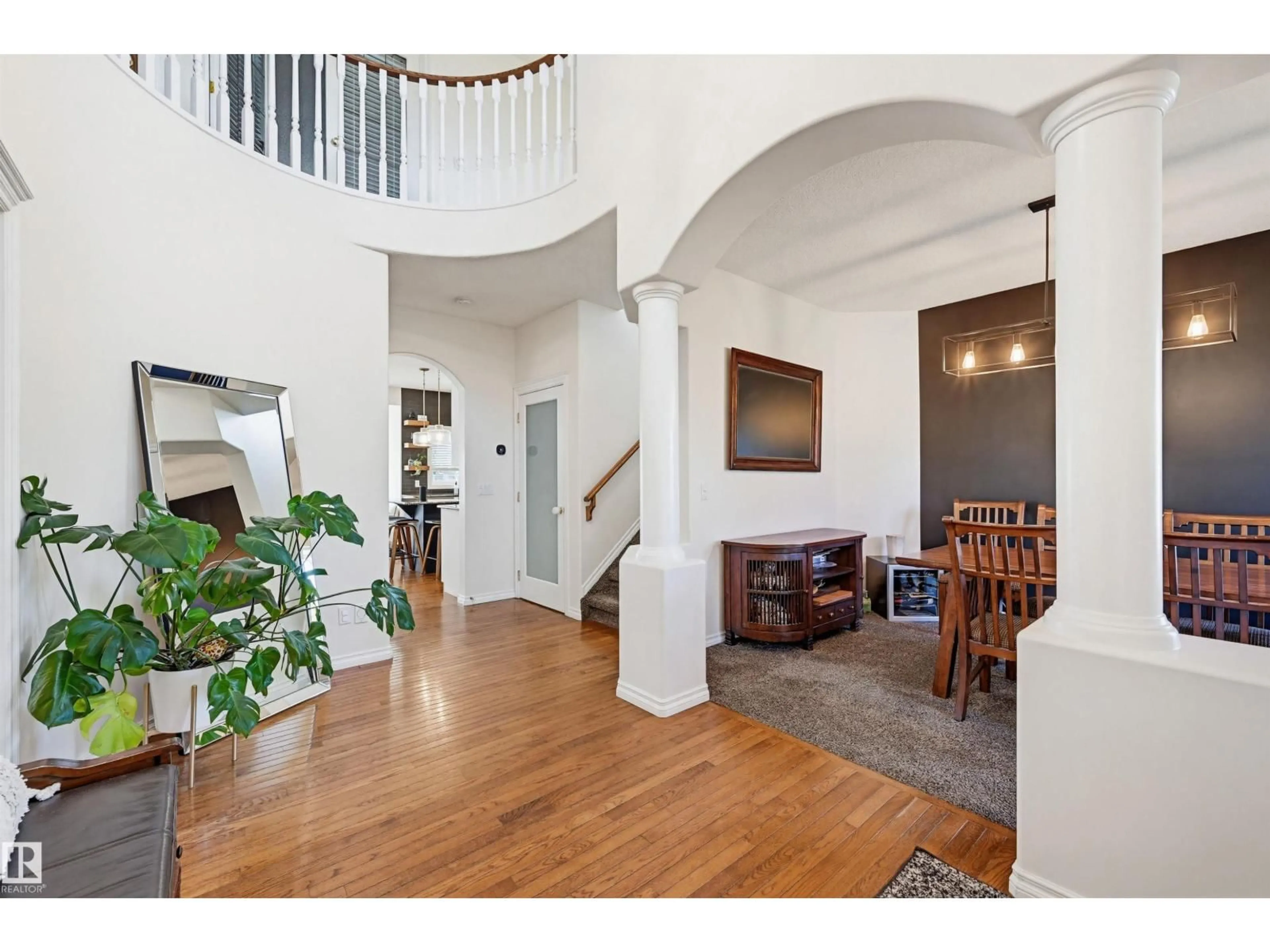 Indoor foyer for NW - 927 HAMPTON CO, Edmonton Alberta T6R2S2